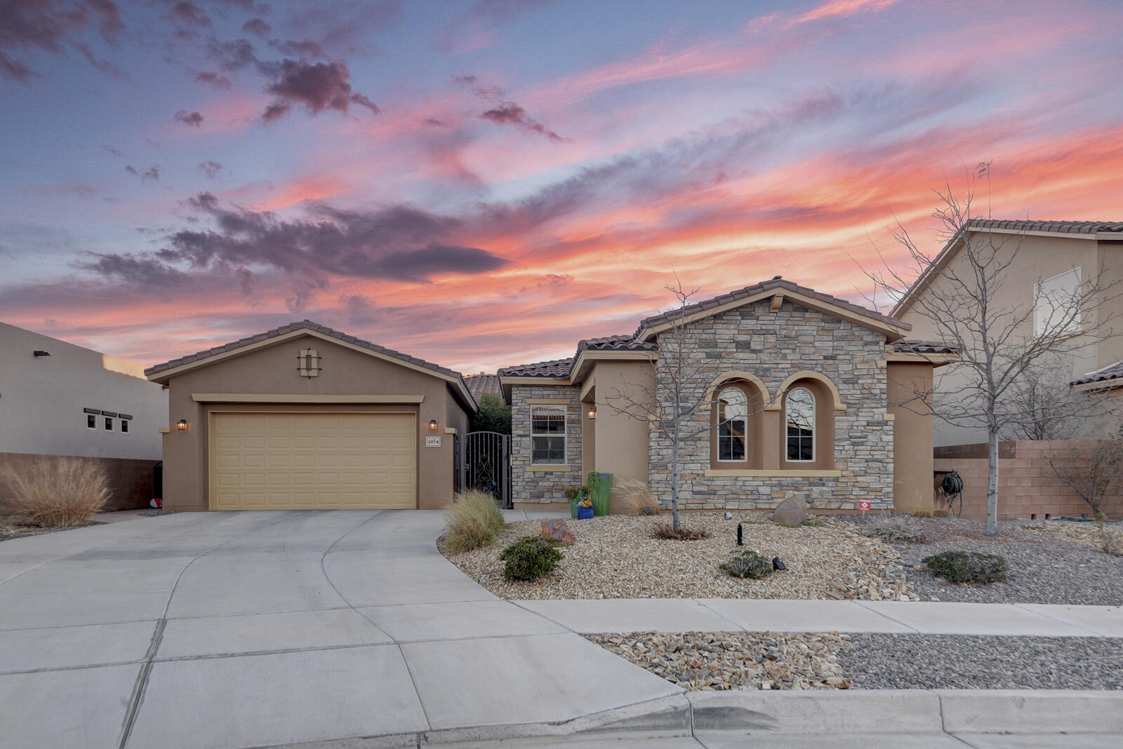 605 SIERRA VERDE Way NE