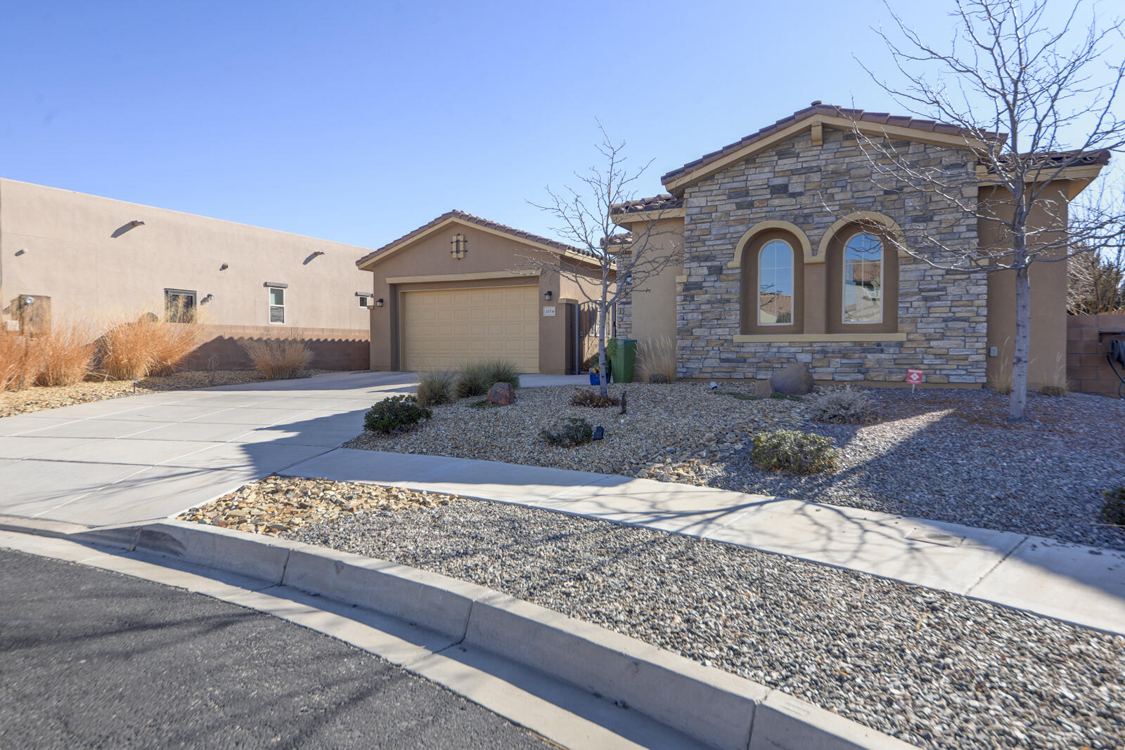 605 SIERRA VERDE Way NE
