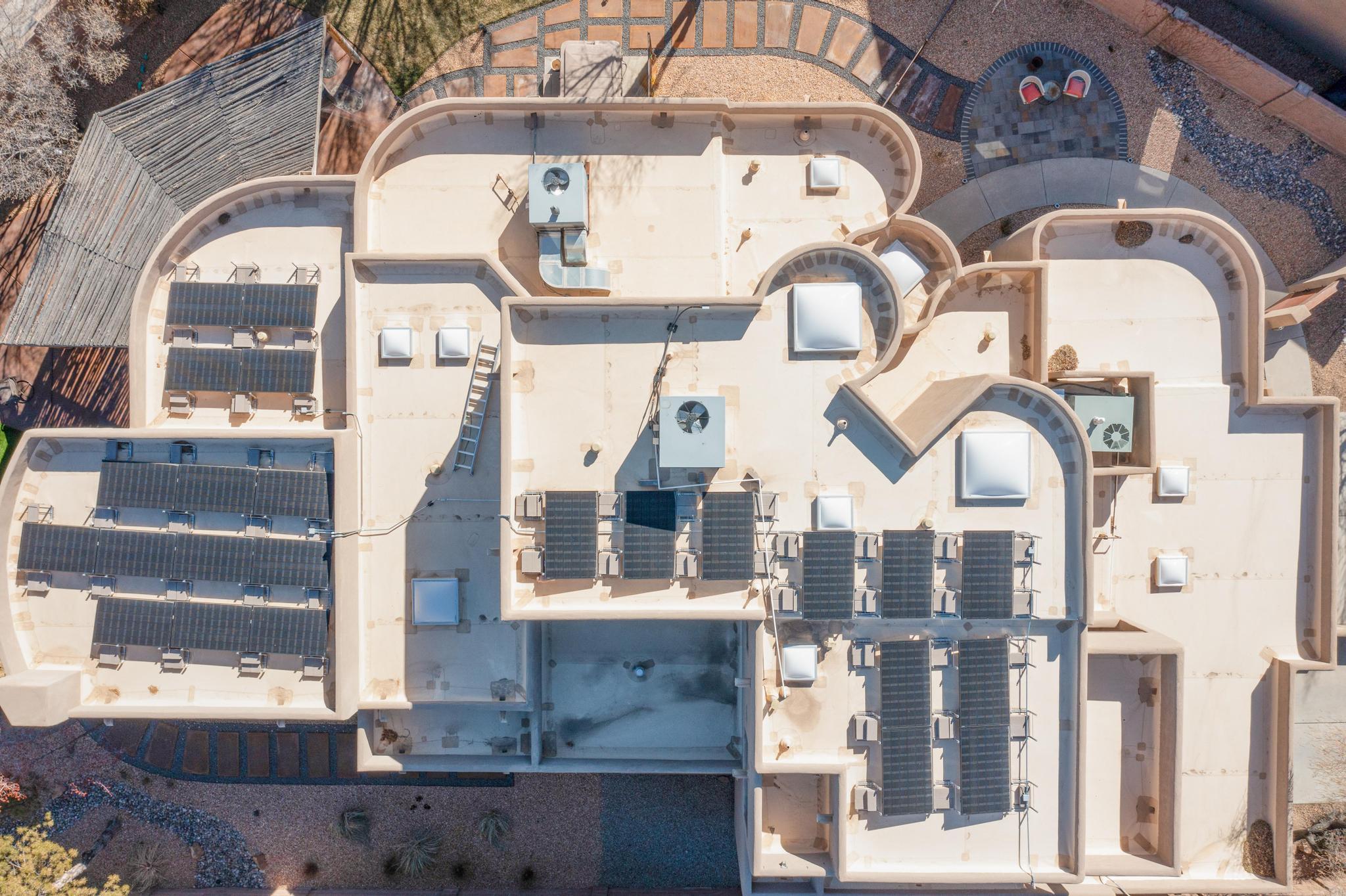 9216 AUTUMN ROSE Drive NE