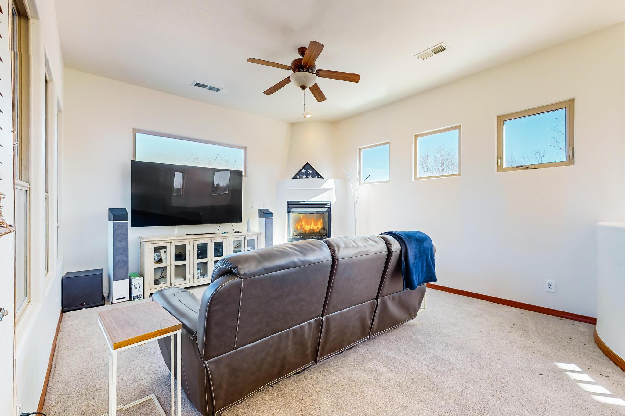 9216 AUTUMN ROSE Drive NE