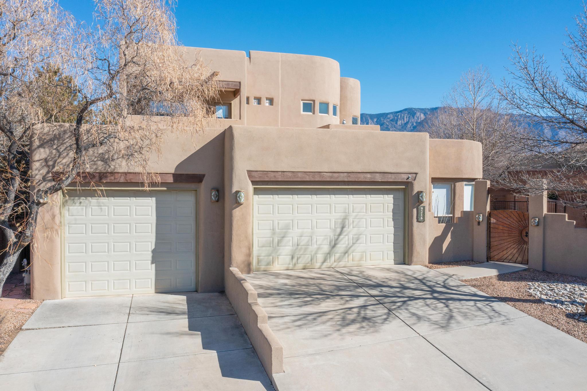 9216 AUTUMN ROSE Drive NE