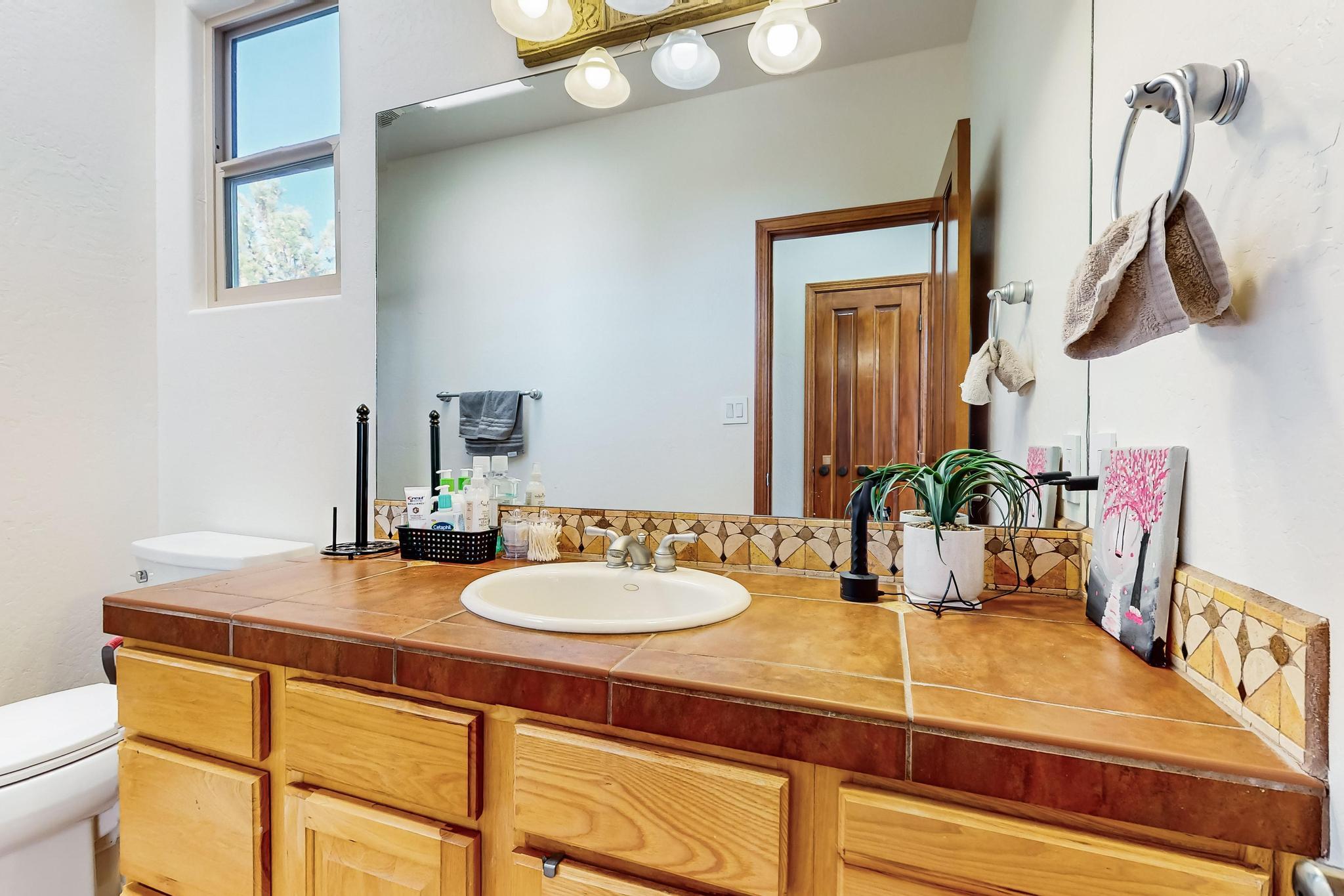 9216 AUTUMN ROSE Drive NE