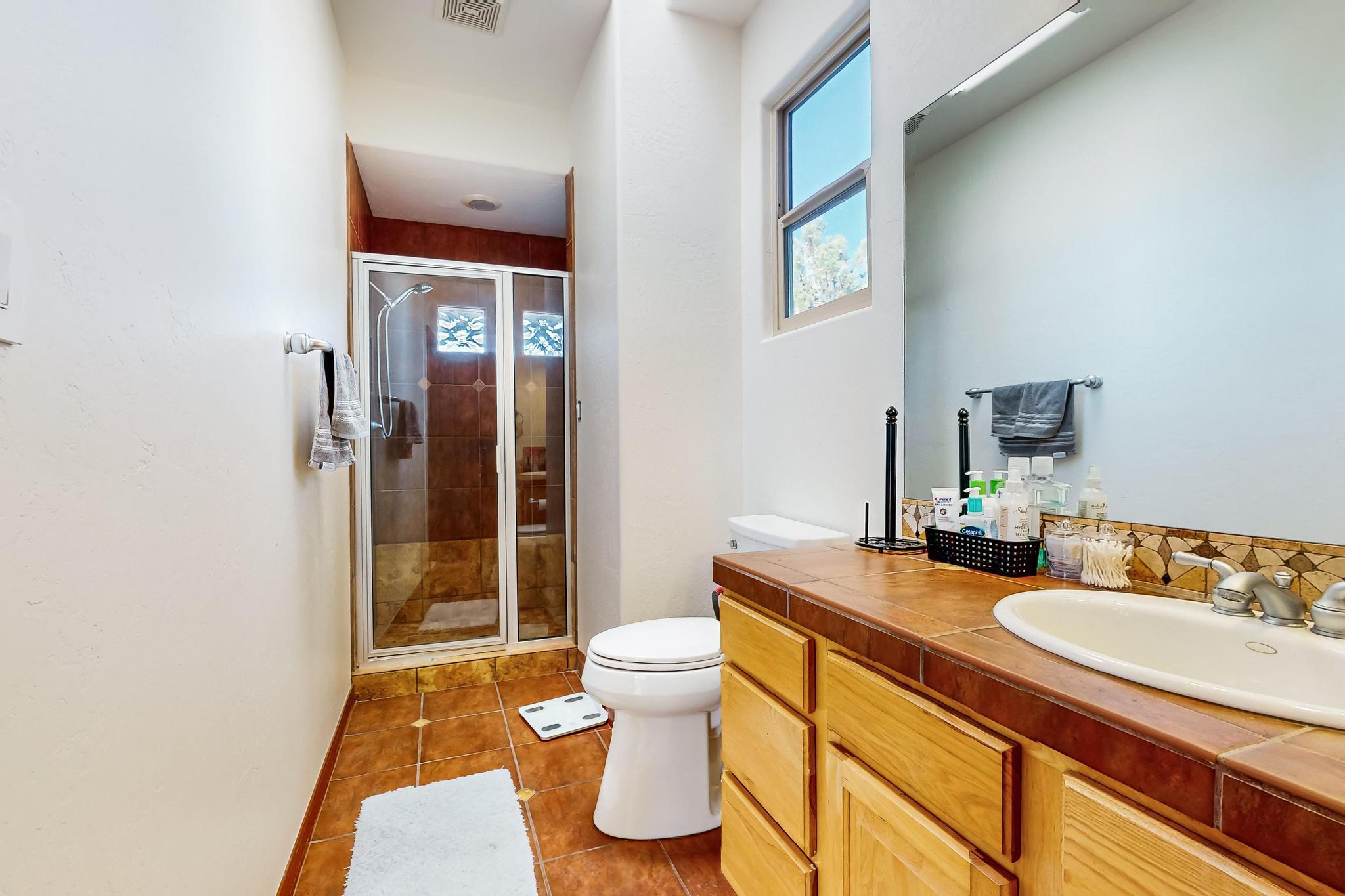 9216 AUTUMN ROSE Drive NE