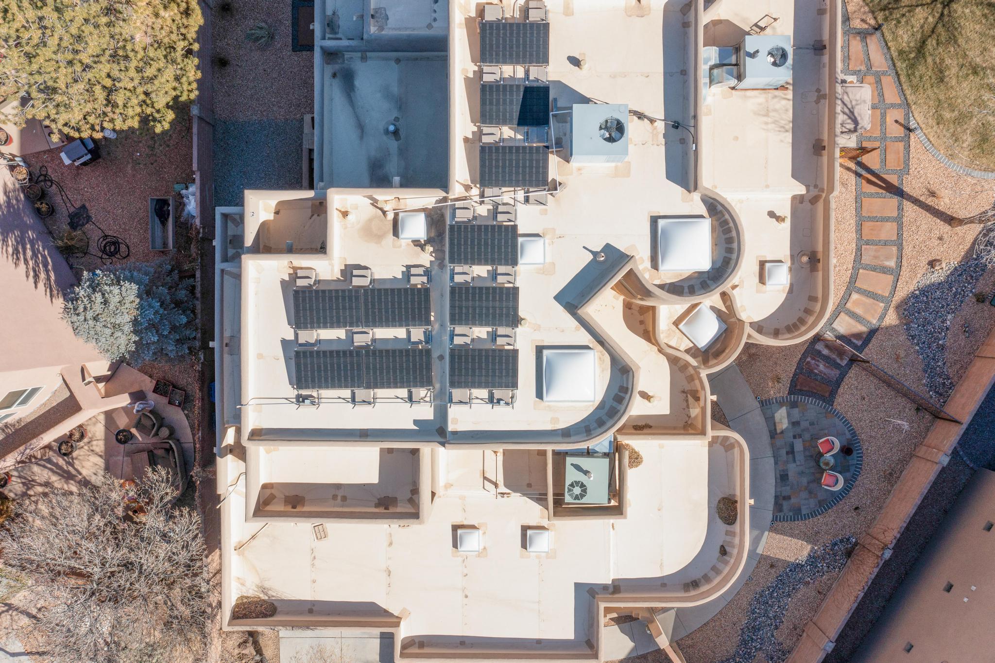 9216 AUTUMN ROSE Drive NE