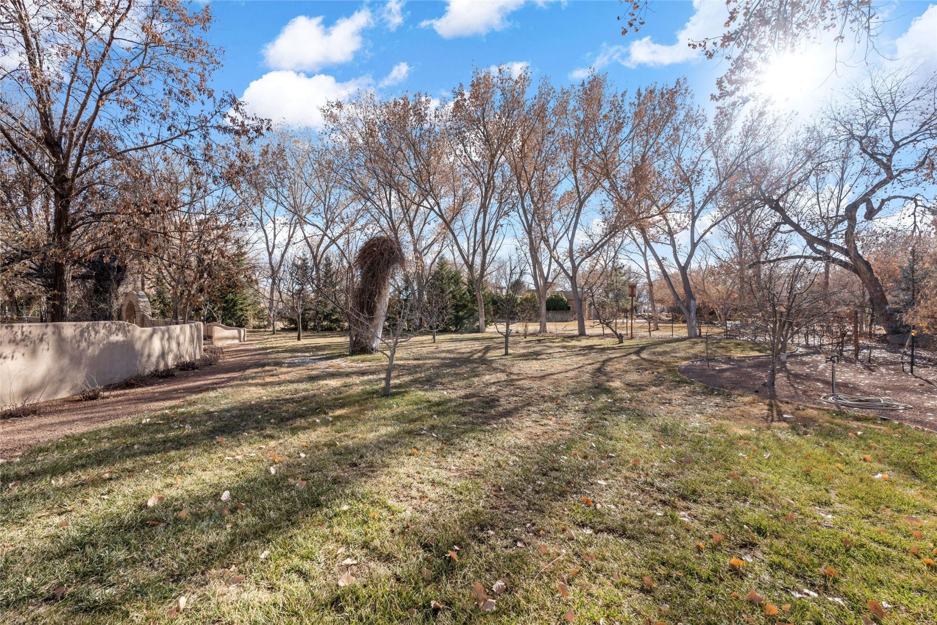 921 CAMINO VISTA RIO