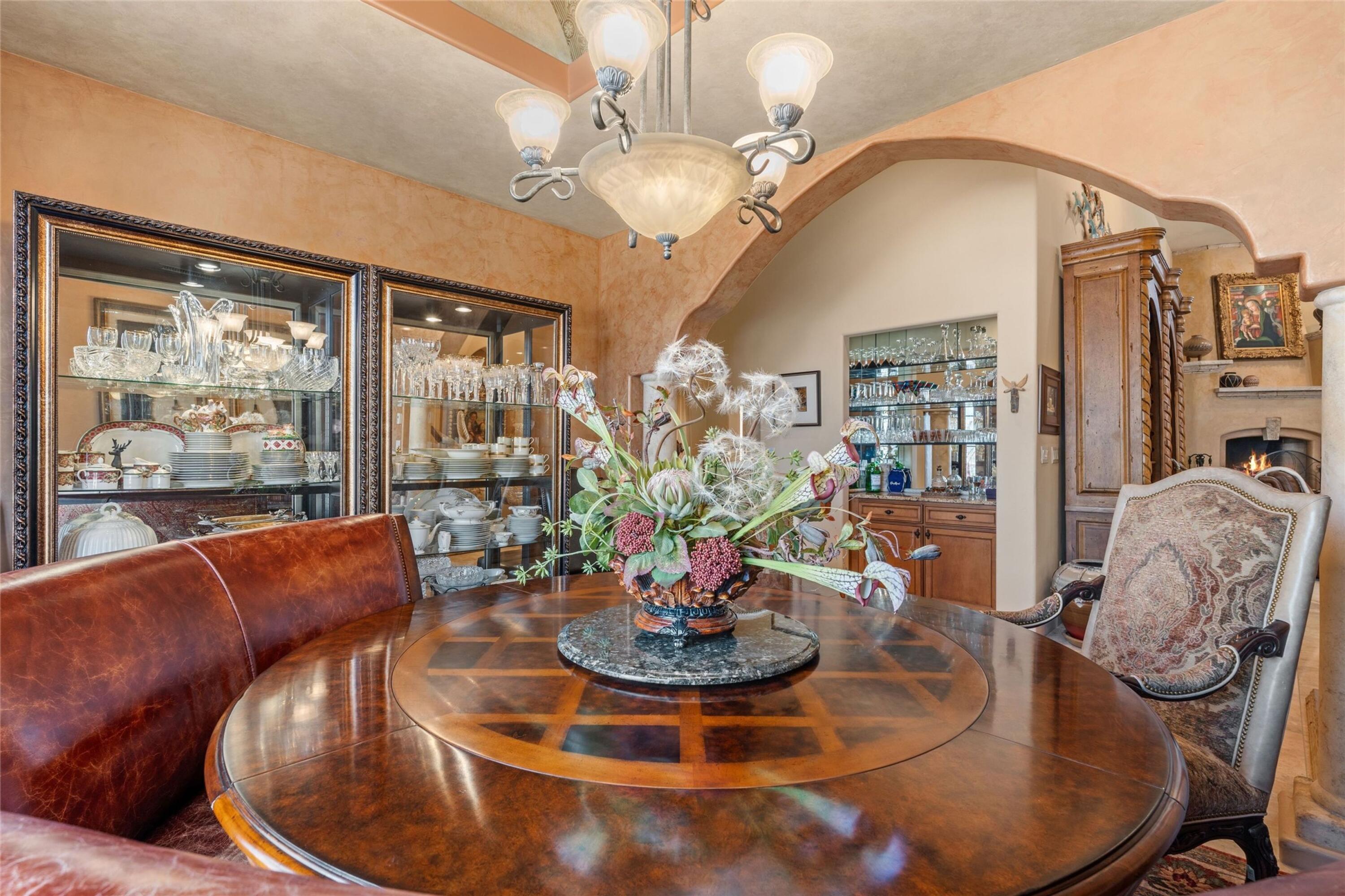 921 CAMINO VISTA RIO