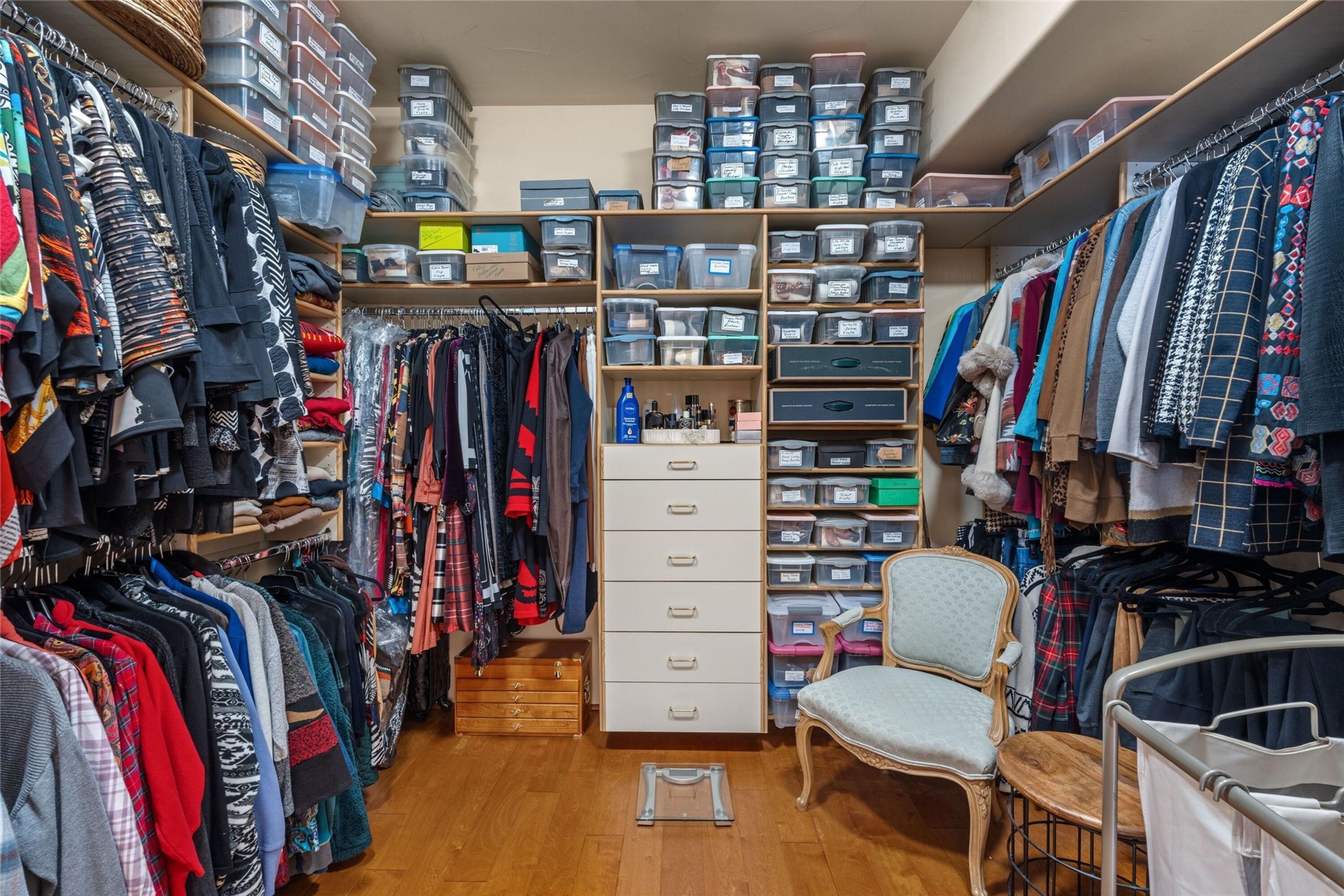 921 CAMINO VISTA RIO