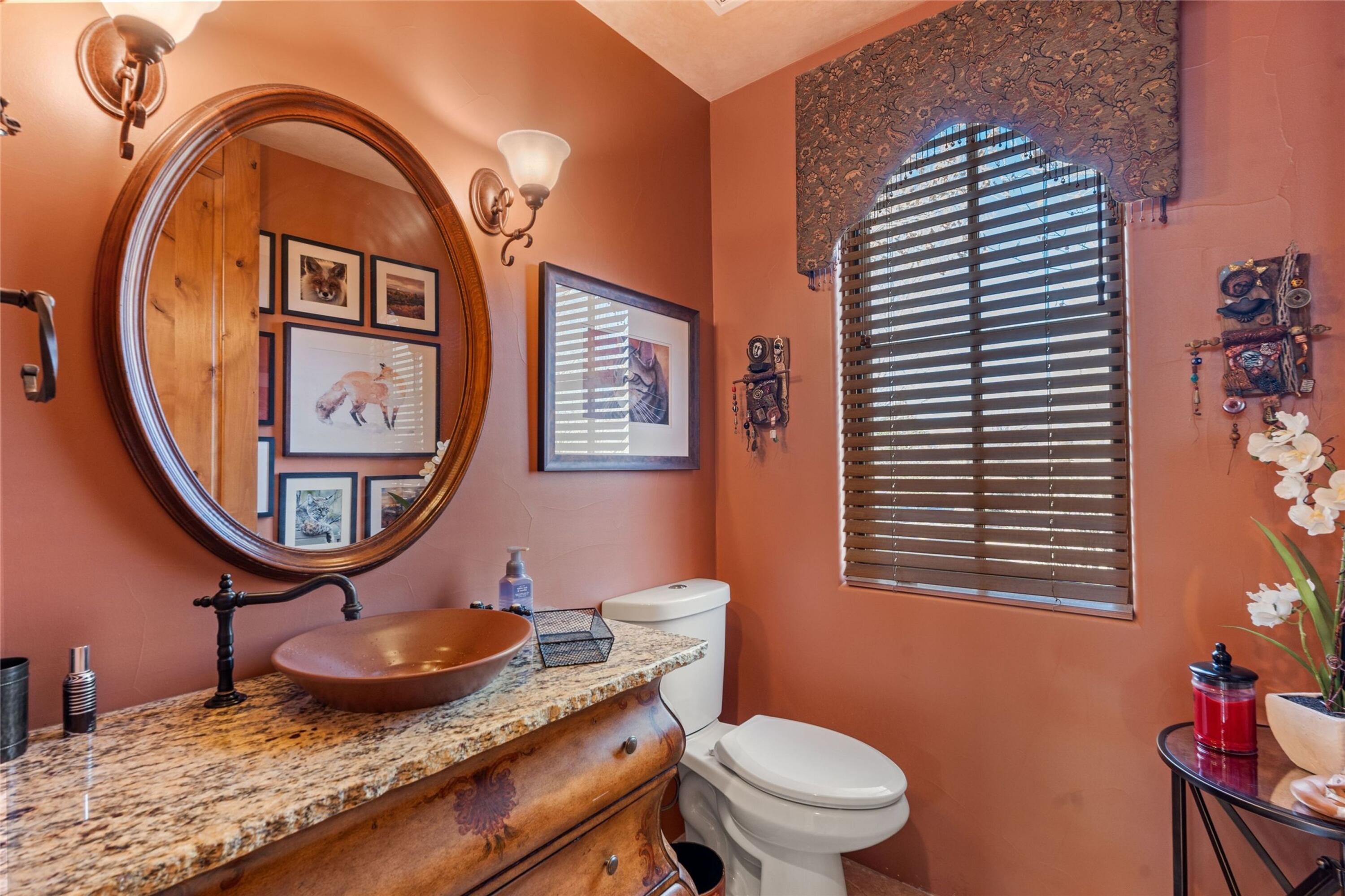 921 CAMINO VISTA RIO