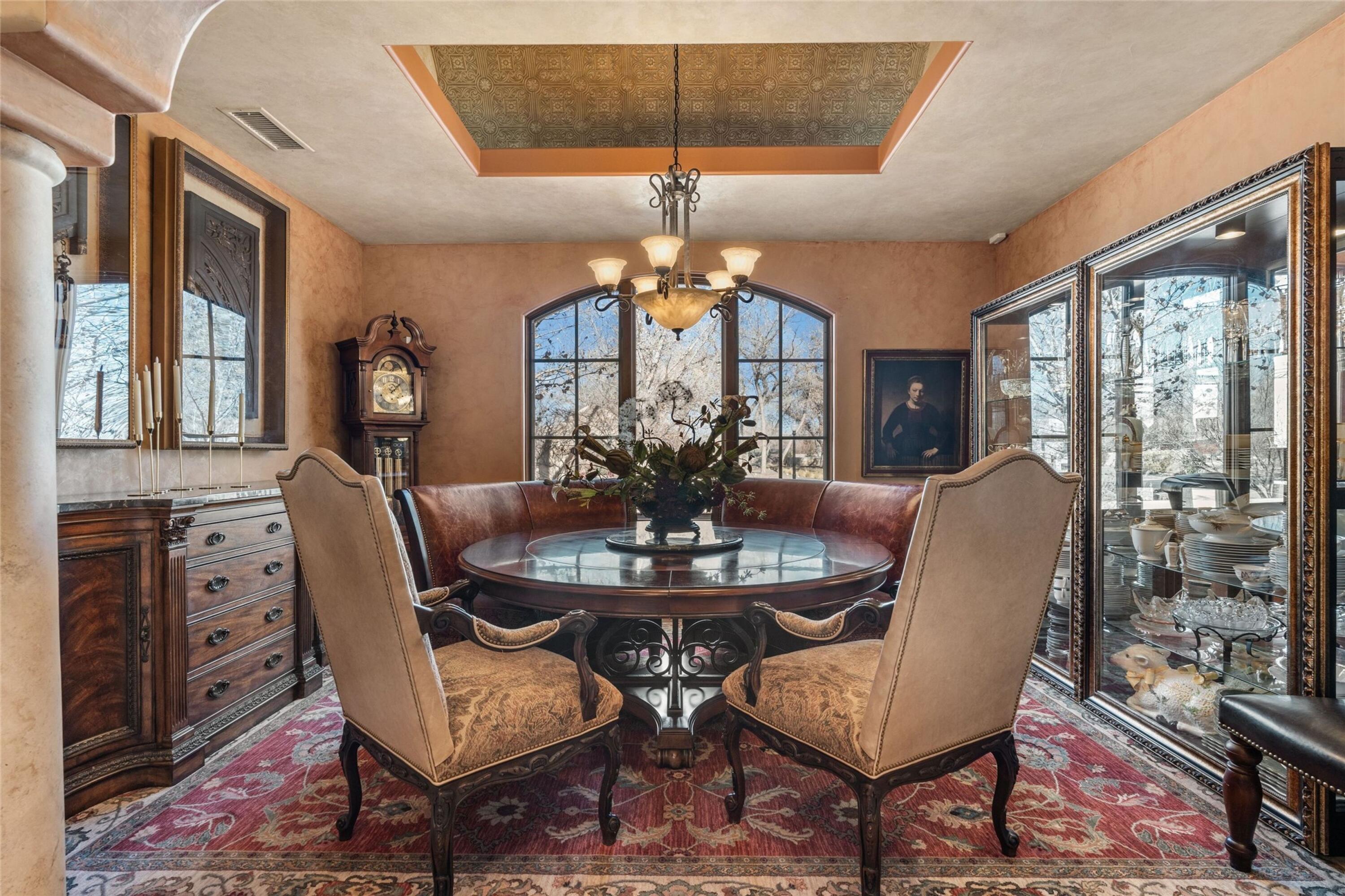 921 CAMINO VISTA RIO