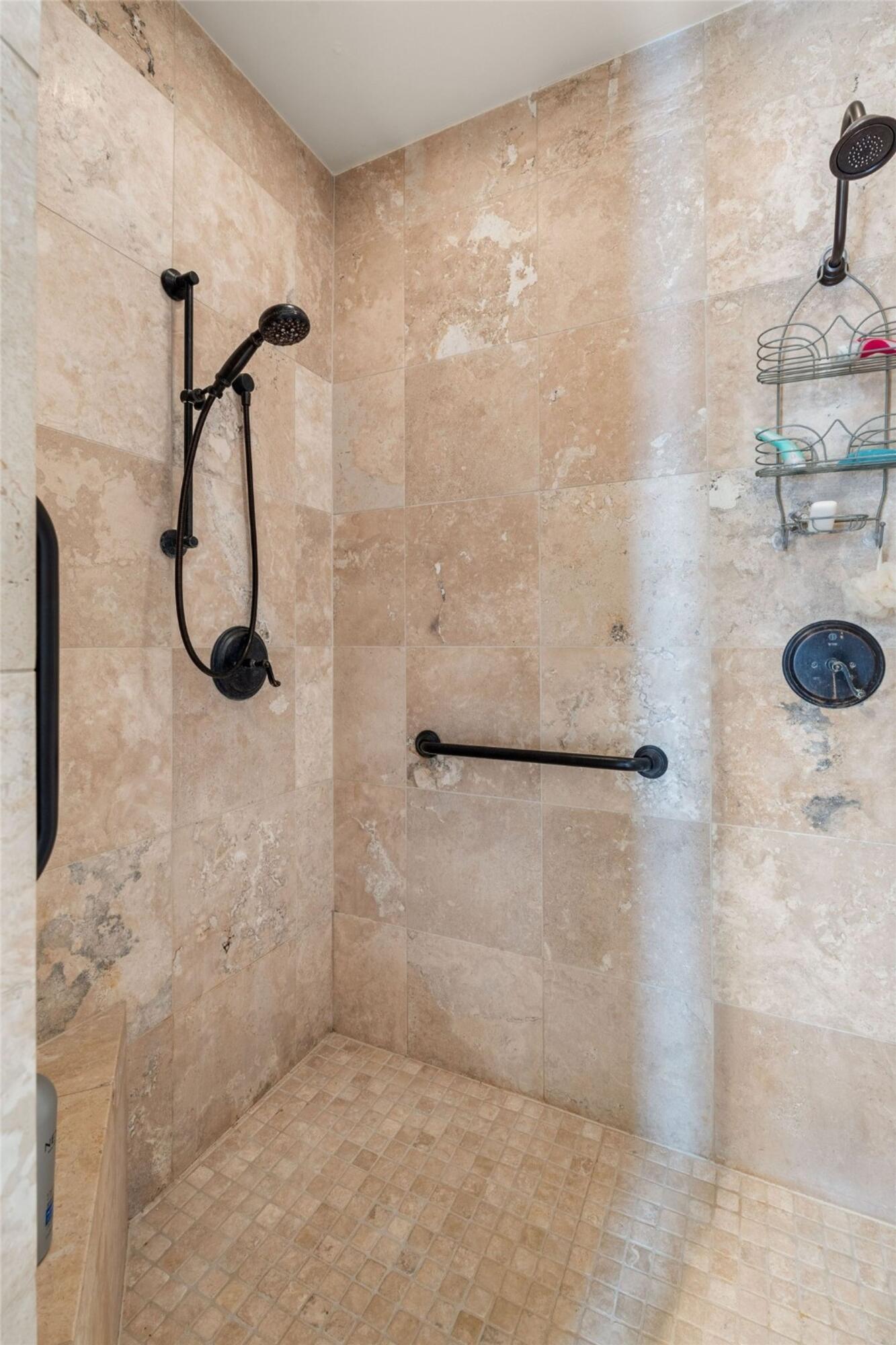 921 CAMINO VISTA RIO