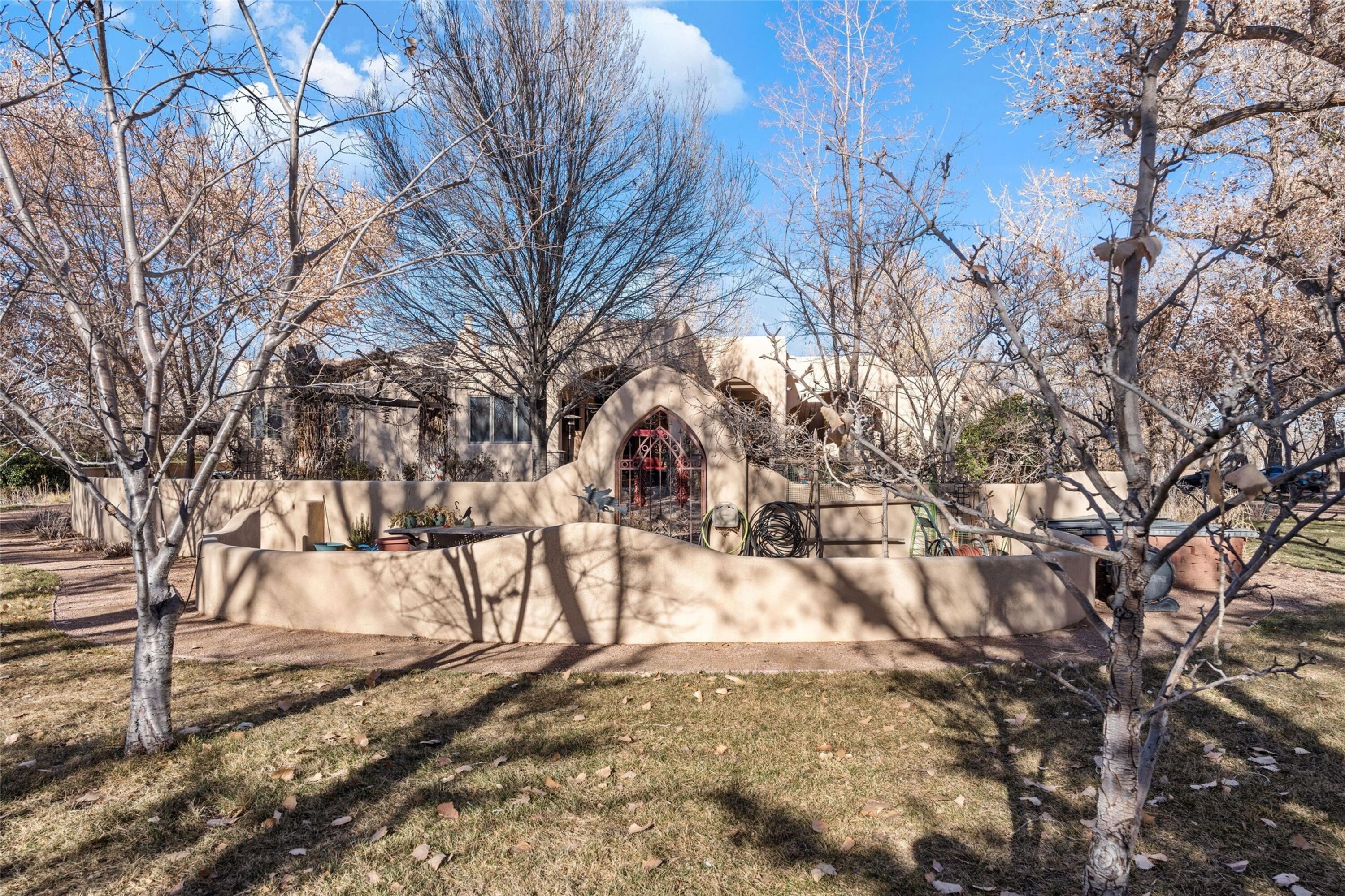 921 CAMINO VISTA RIO