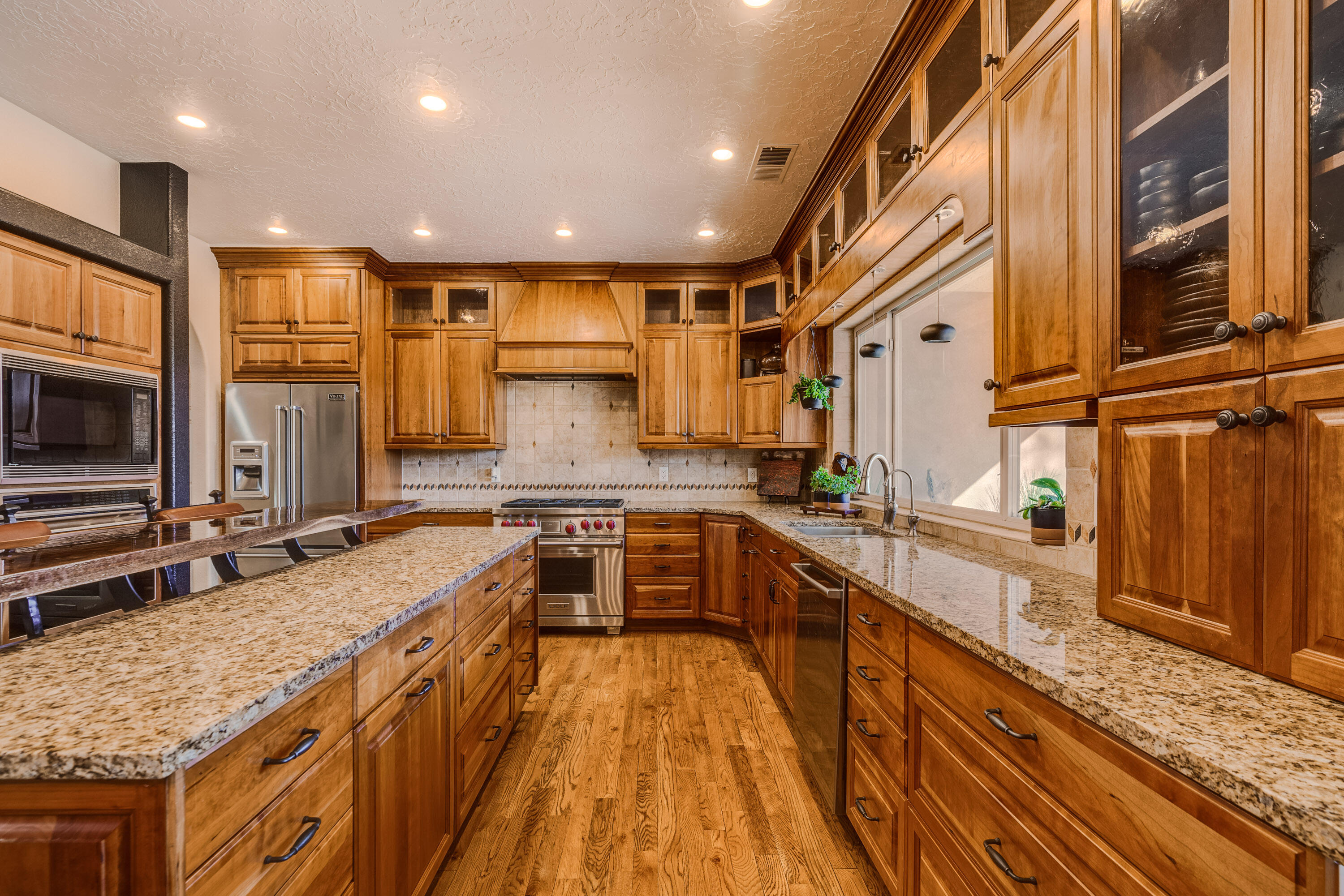 10502 CITY LIGHTS Drive NE