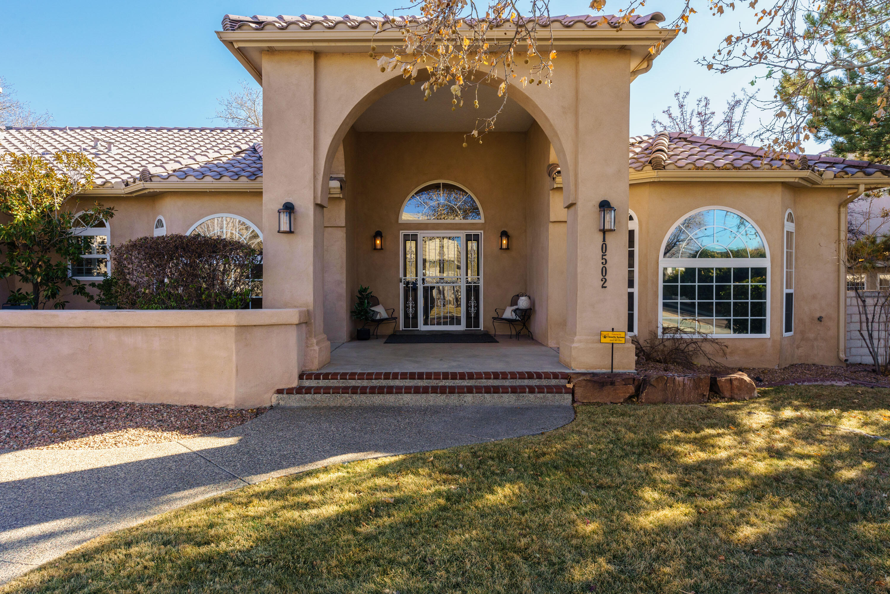 10502 CITY LIGHTS Drive NE