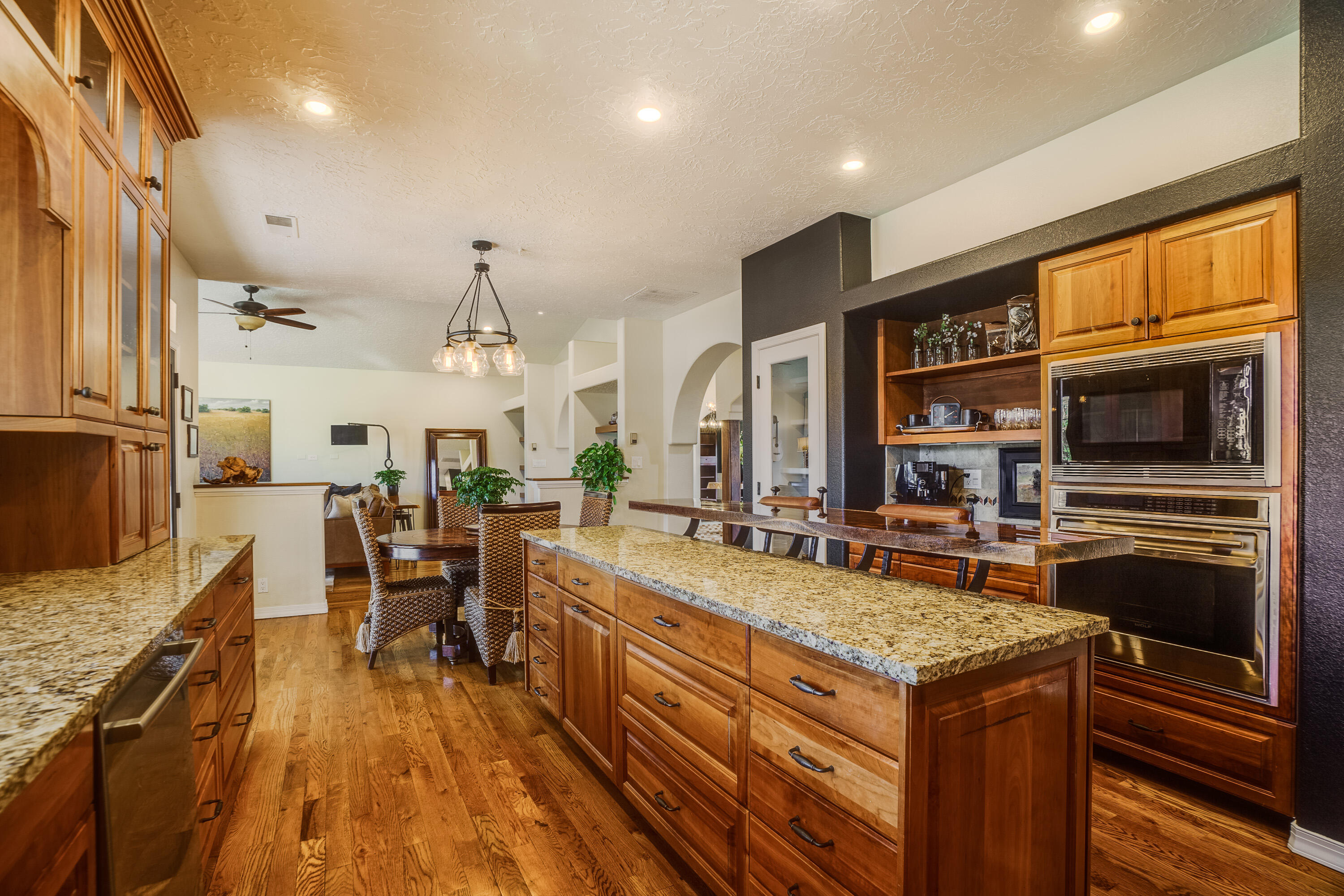 10502 CITY LIGHTS Drive NE