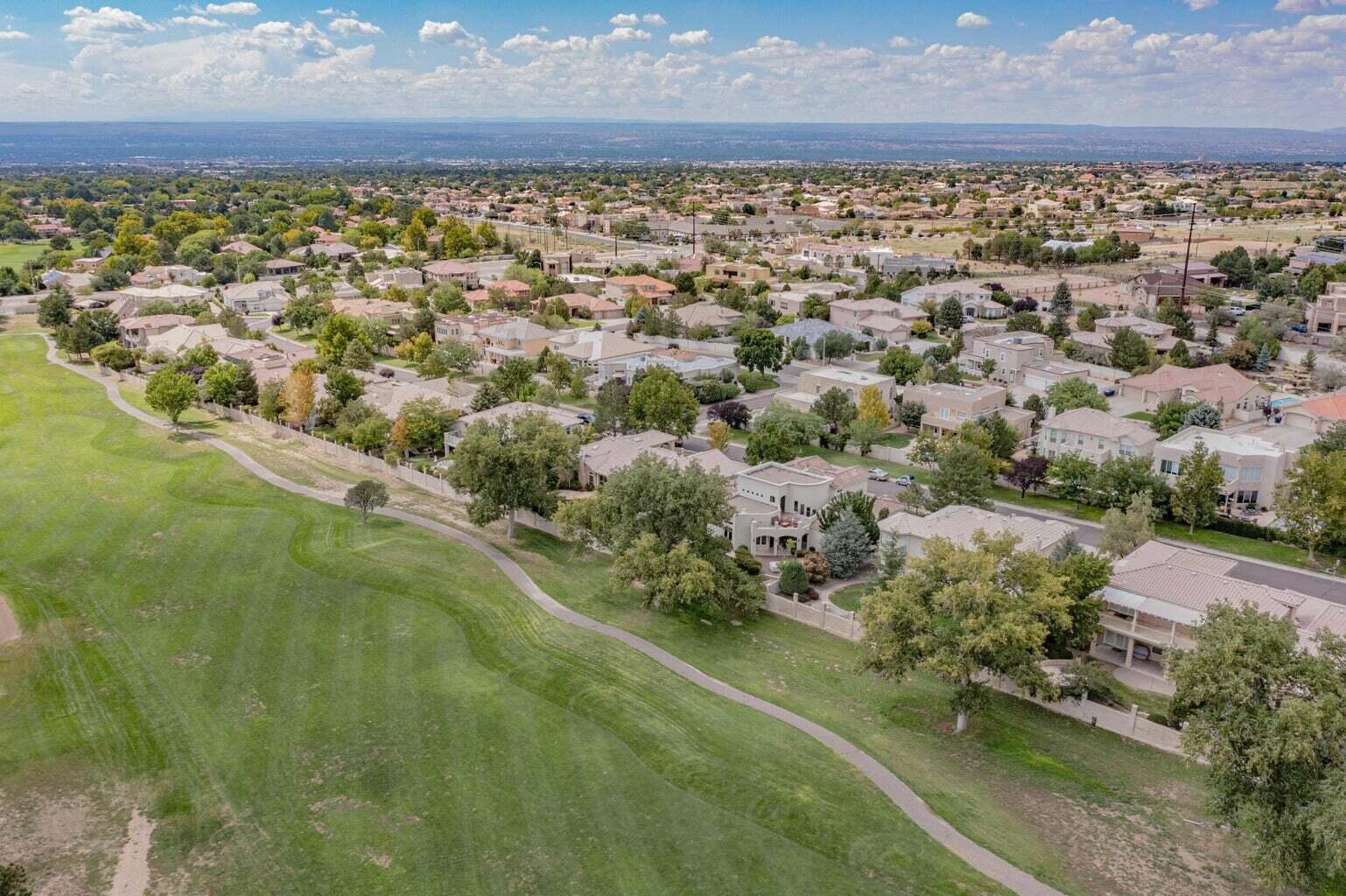 10502 CITY LIGHTS Drive NE