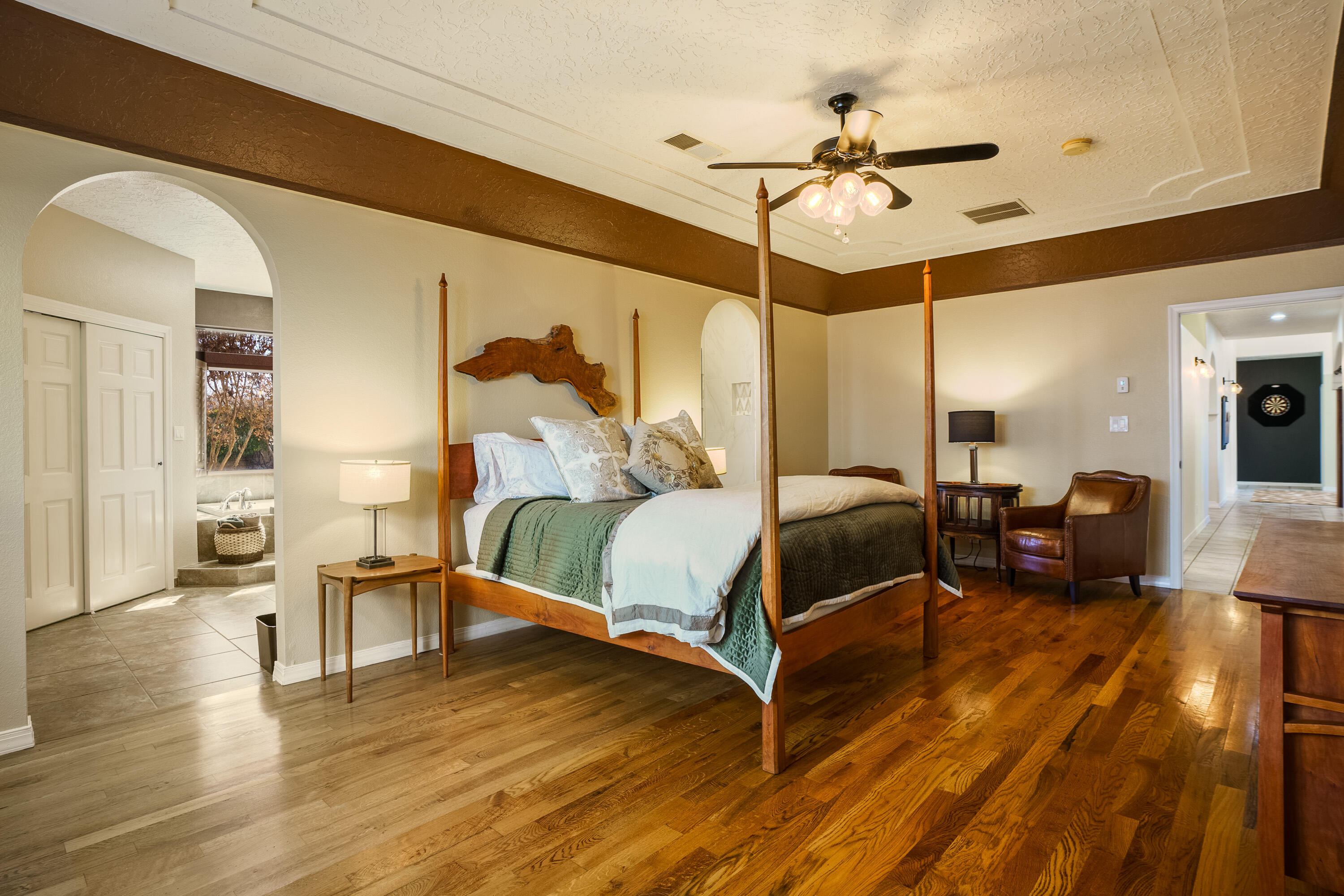 10502 CITY LIGHTS Drive NE