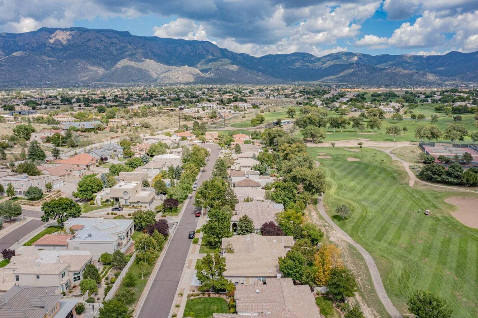 10502 CITY LIGHTS Drive NE