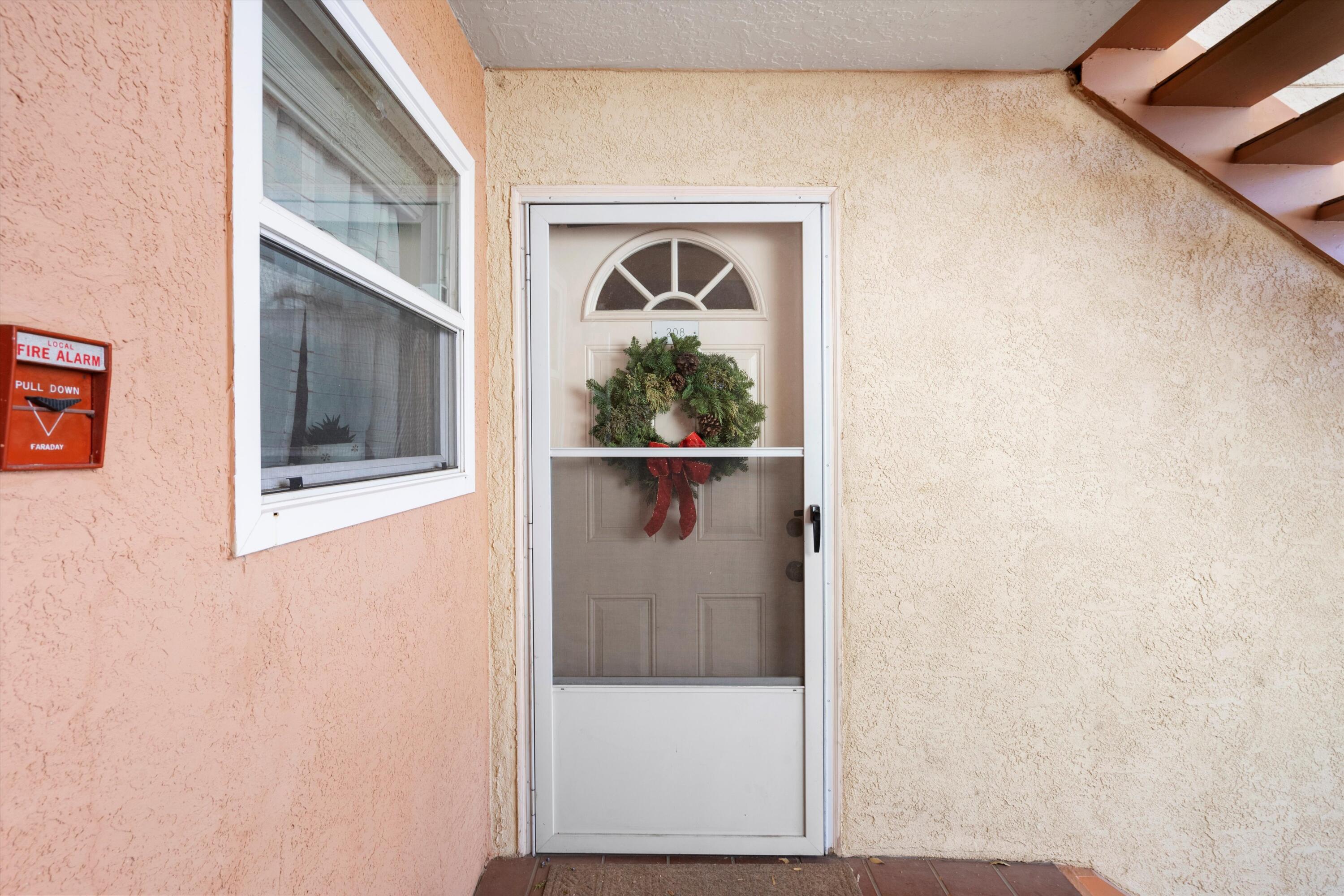 1827 DARTMOUTH Drive NE 208