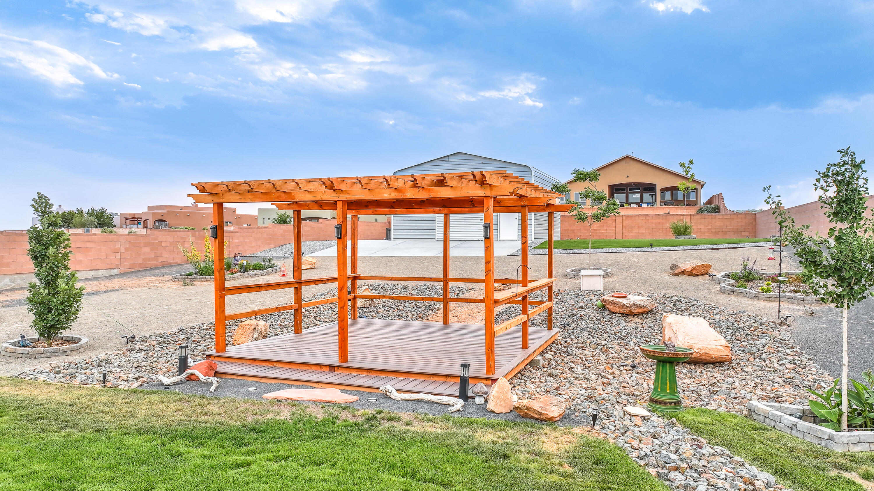 1605 AZTEC SUN Court SE