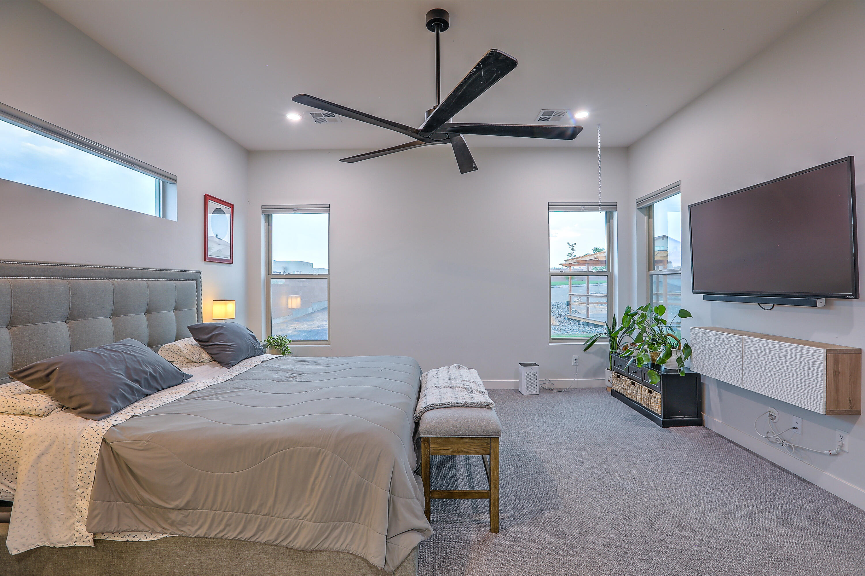 1605 AZTEC SUN Court SE