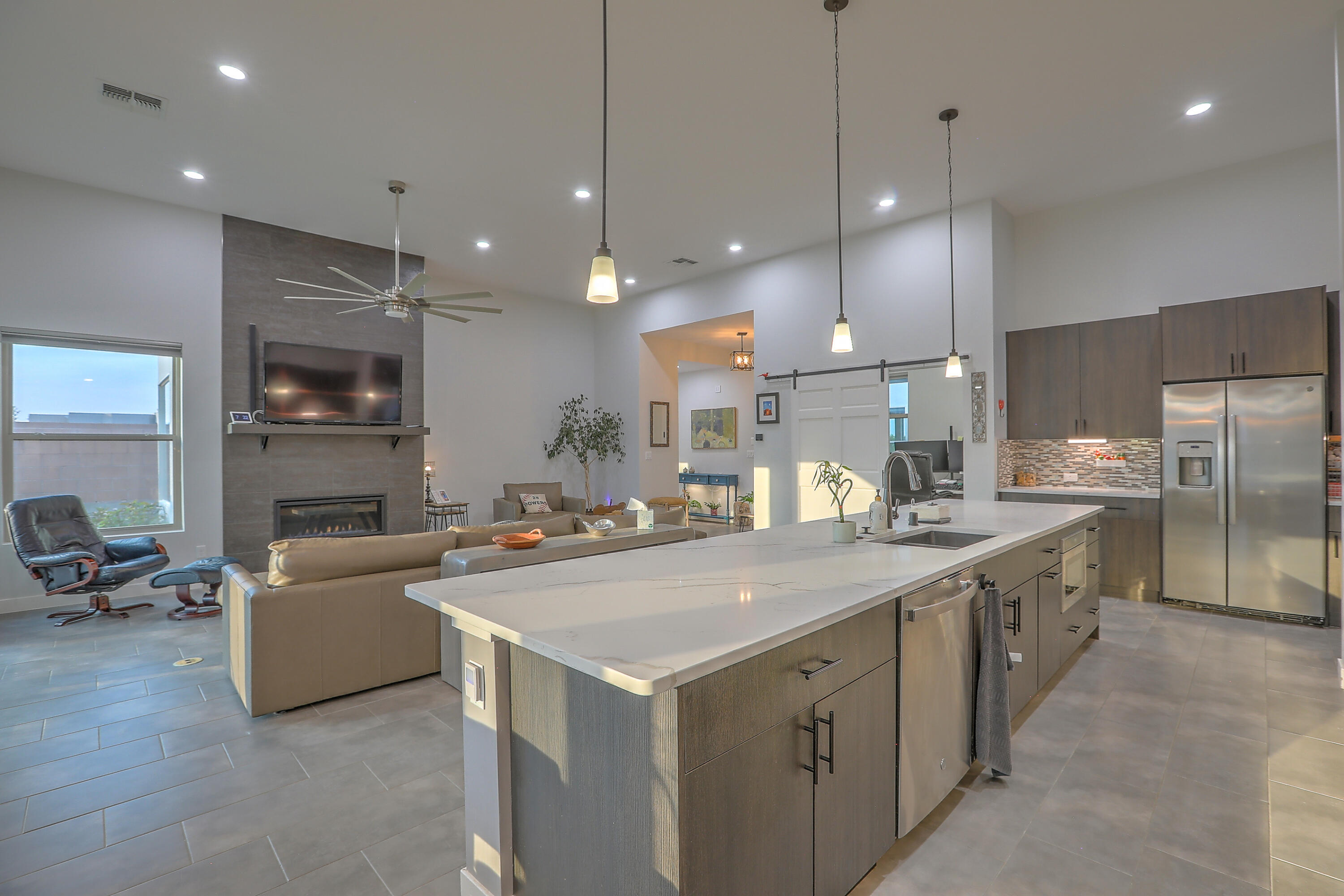 1605 AZTEC SUN Court SE