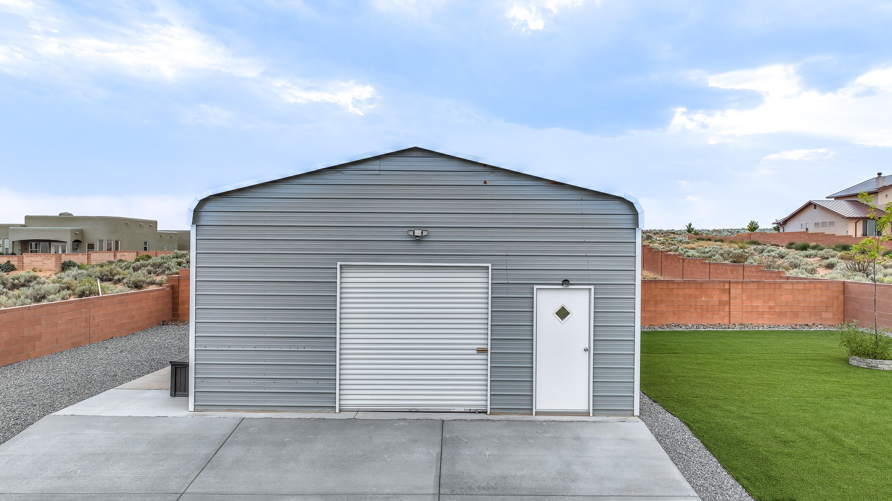 1605 AZTEC SUN Court SE