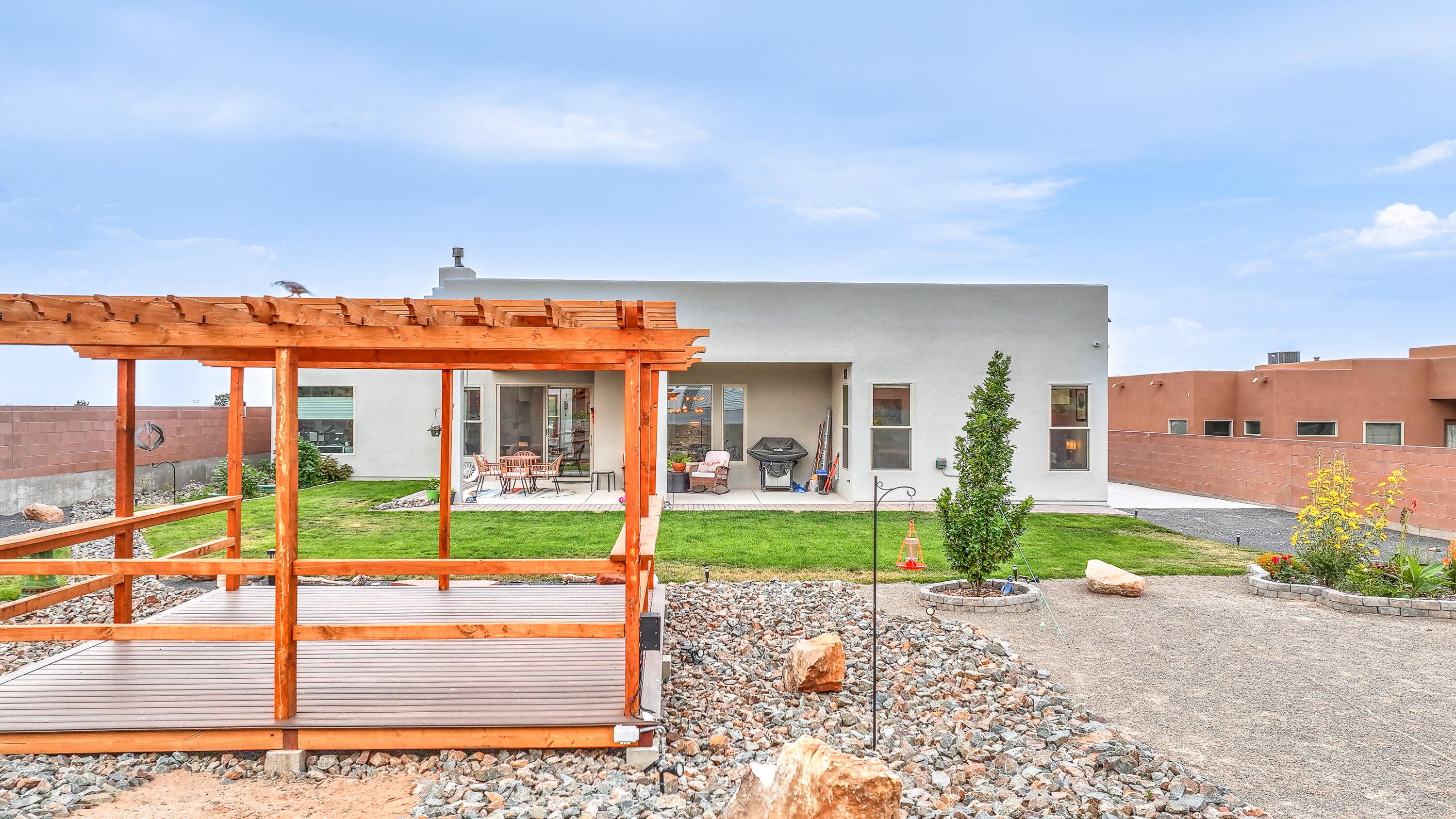 1605 AZTEC SUN Court SE