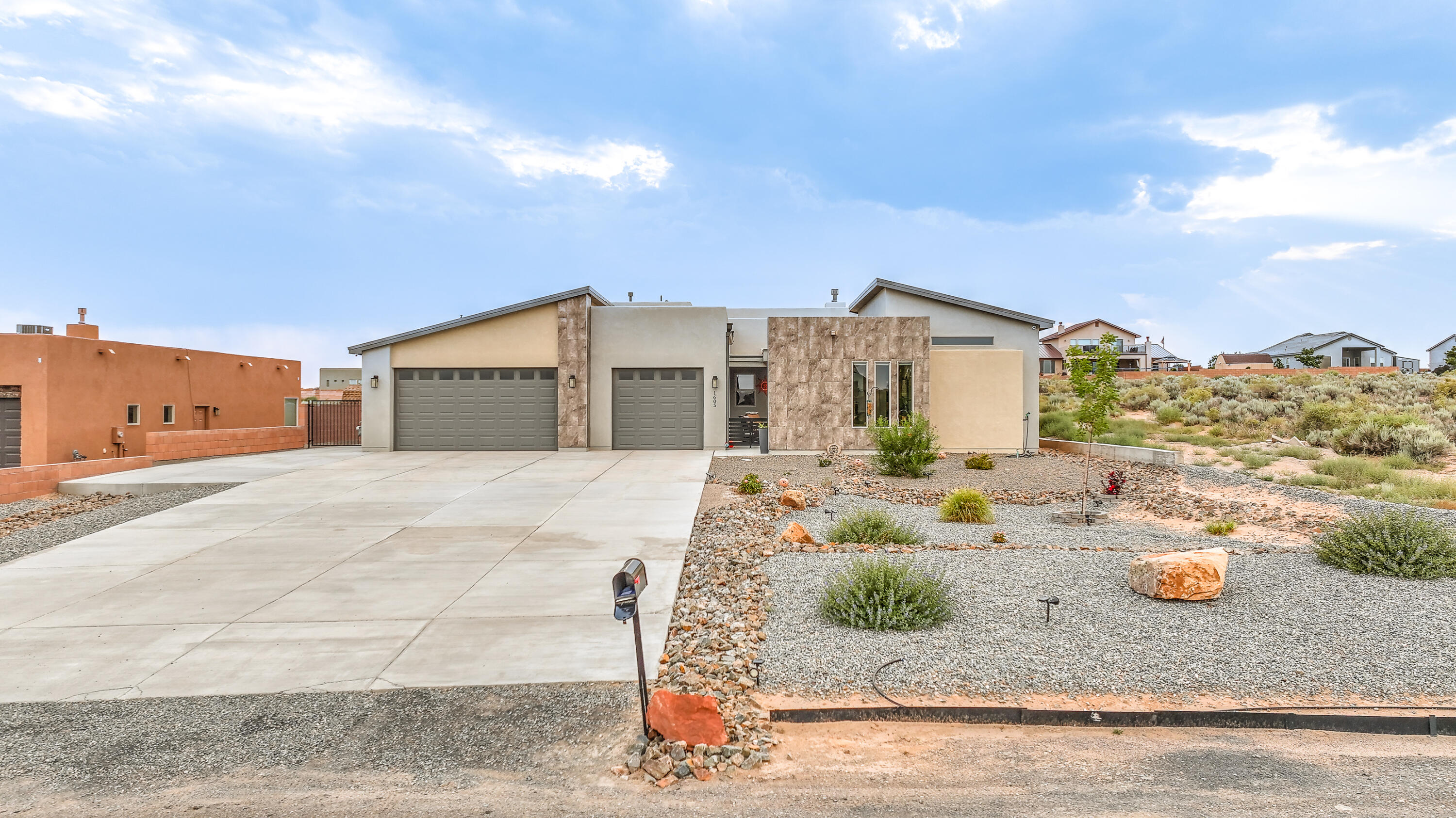 1605 AZTEC SUN Court SE