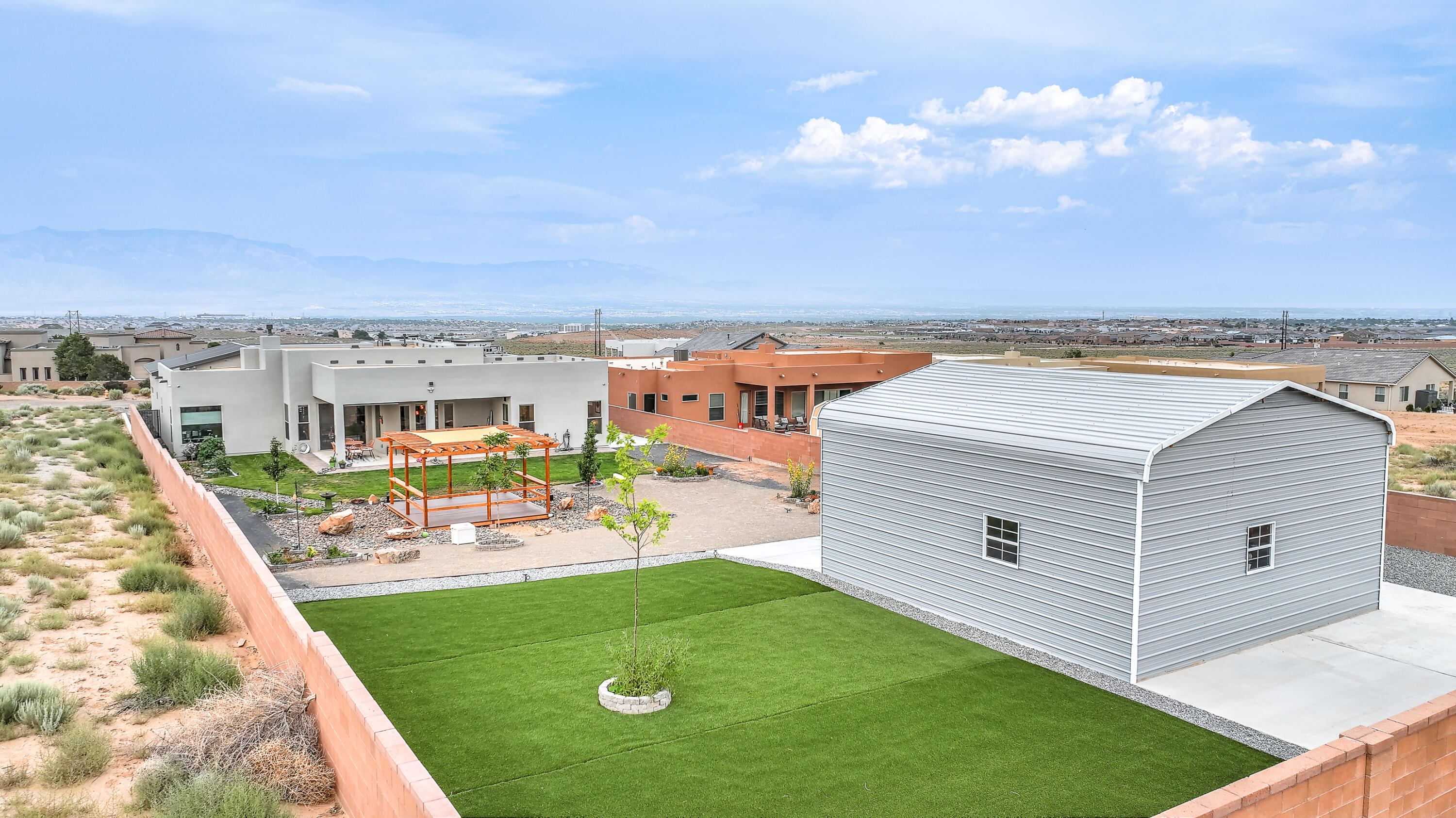 1605 AZTEC SUN Court SE