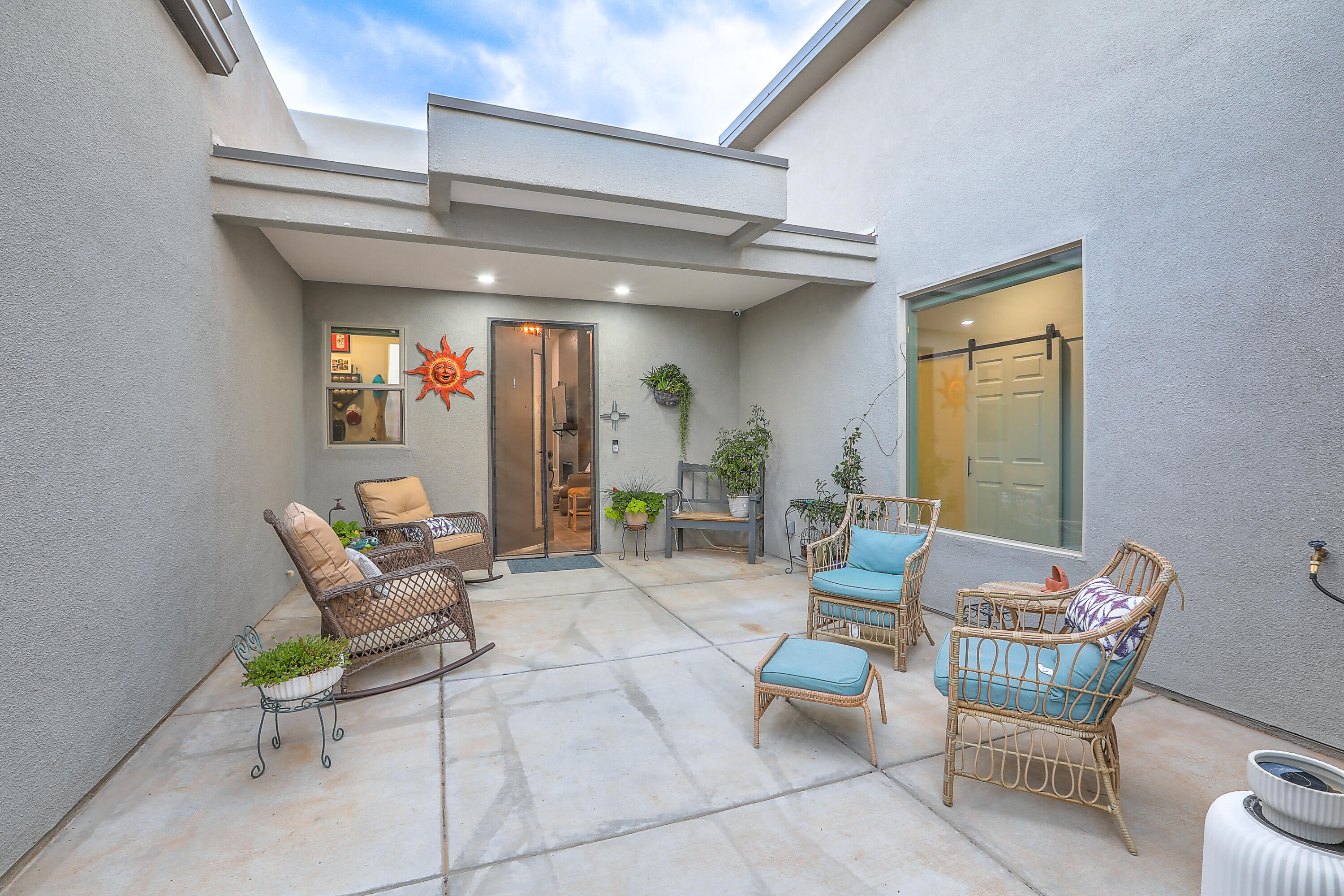 1605 AZTEC SUN Court SE