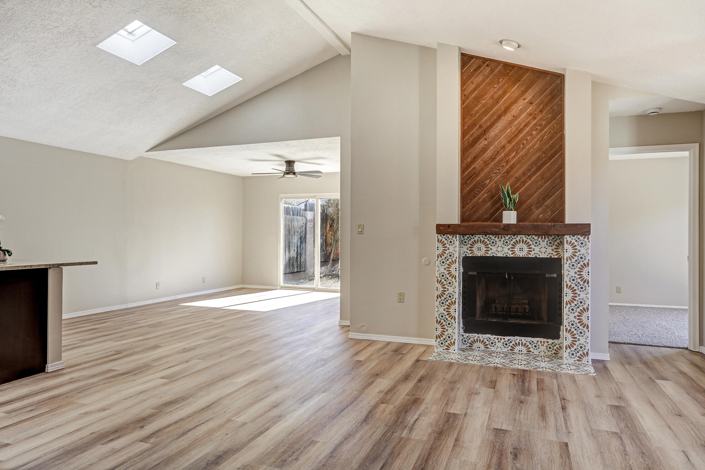 10218 OSO GRANDE Road NE