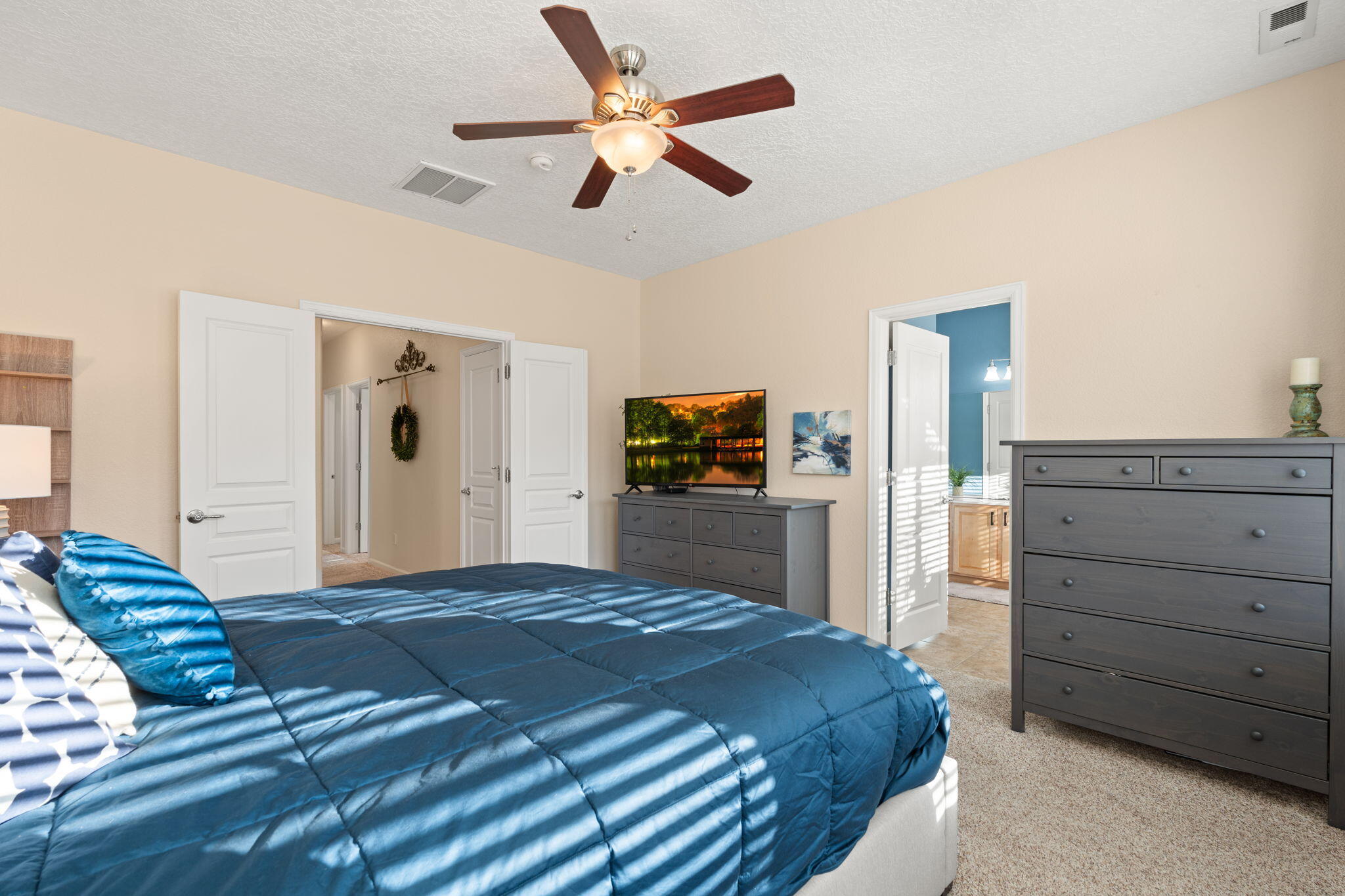 10019 Avenida Vista Sol NW