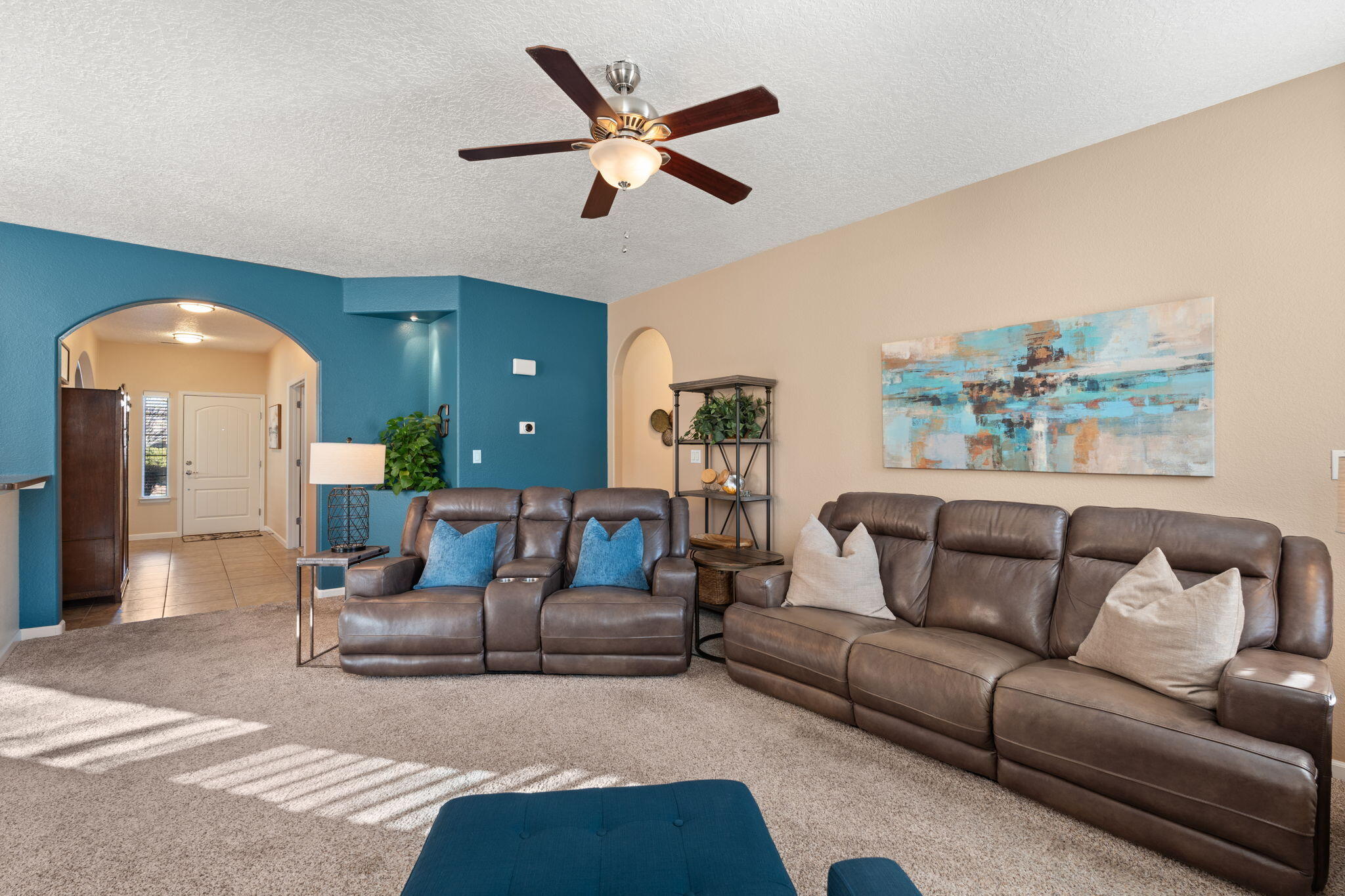 10019 Avenida Vista Sol NW