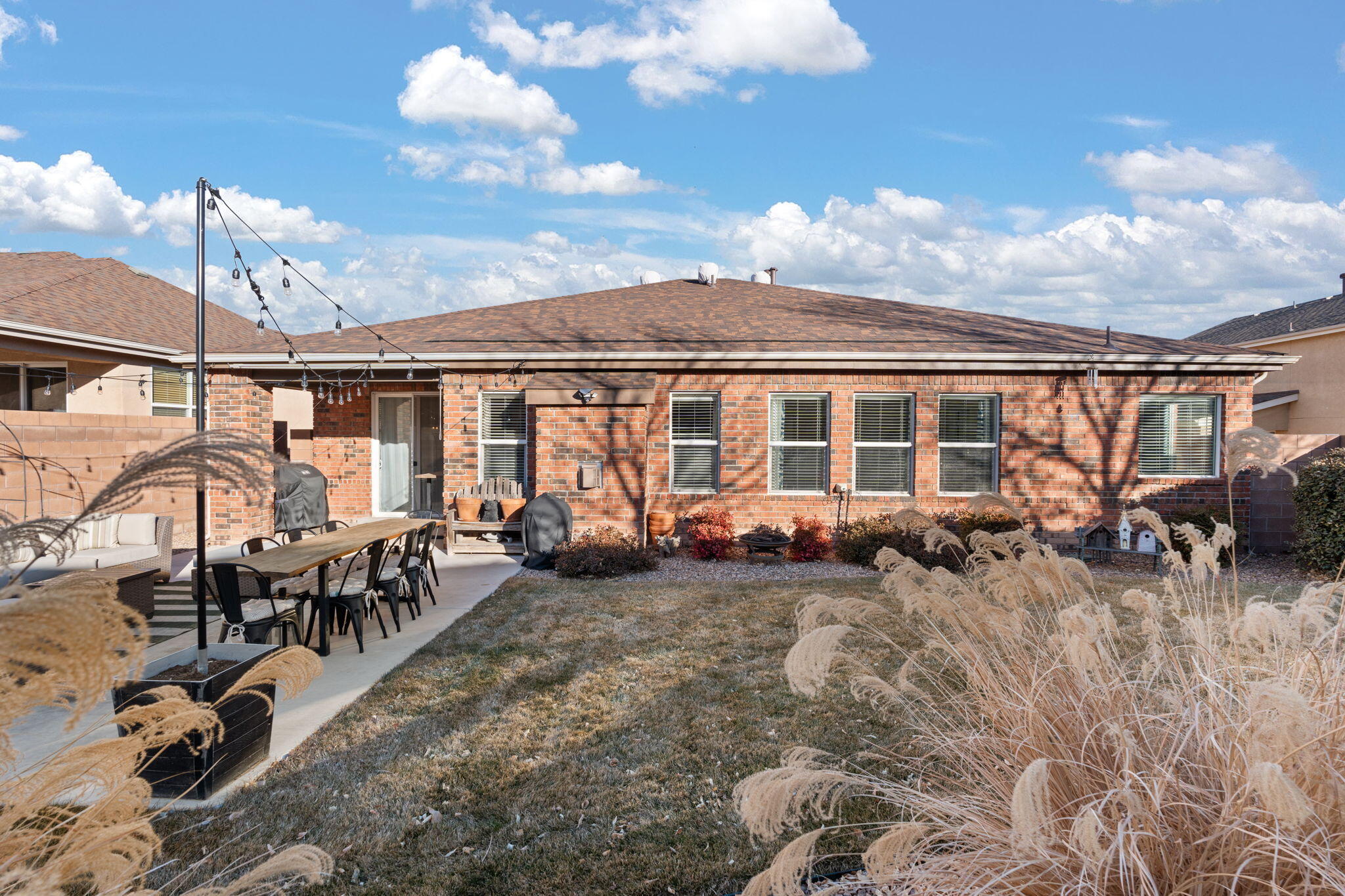 10019 Avenida Vista Sol NW