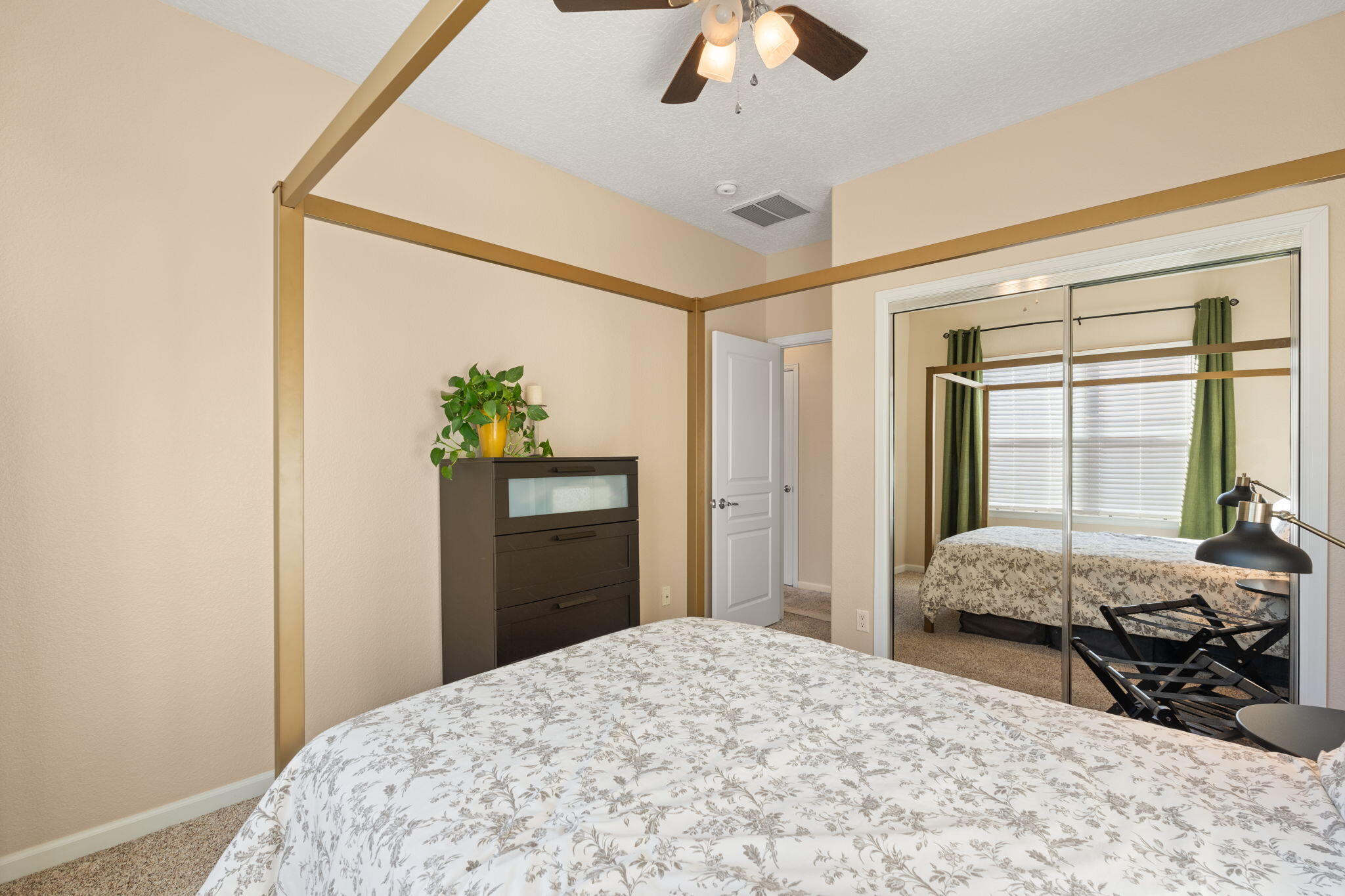 10019 Avenida Vista Sol NW