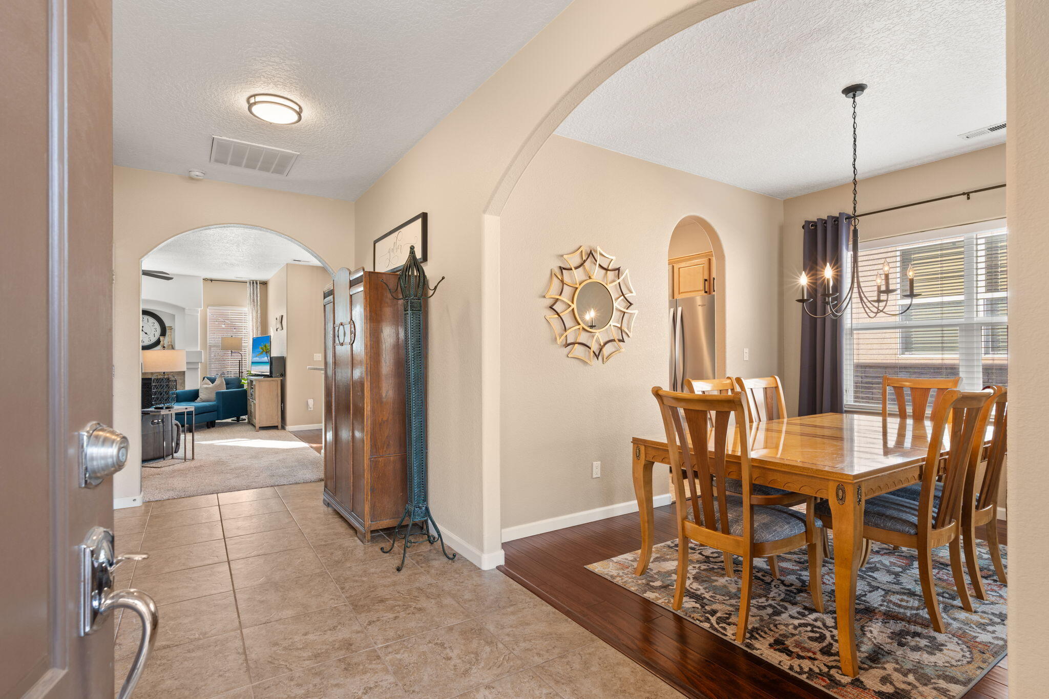 10019 Avenida Vista Sol NW