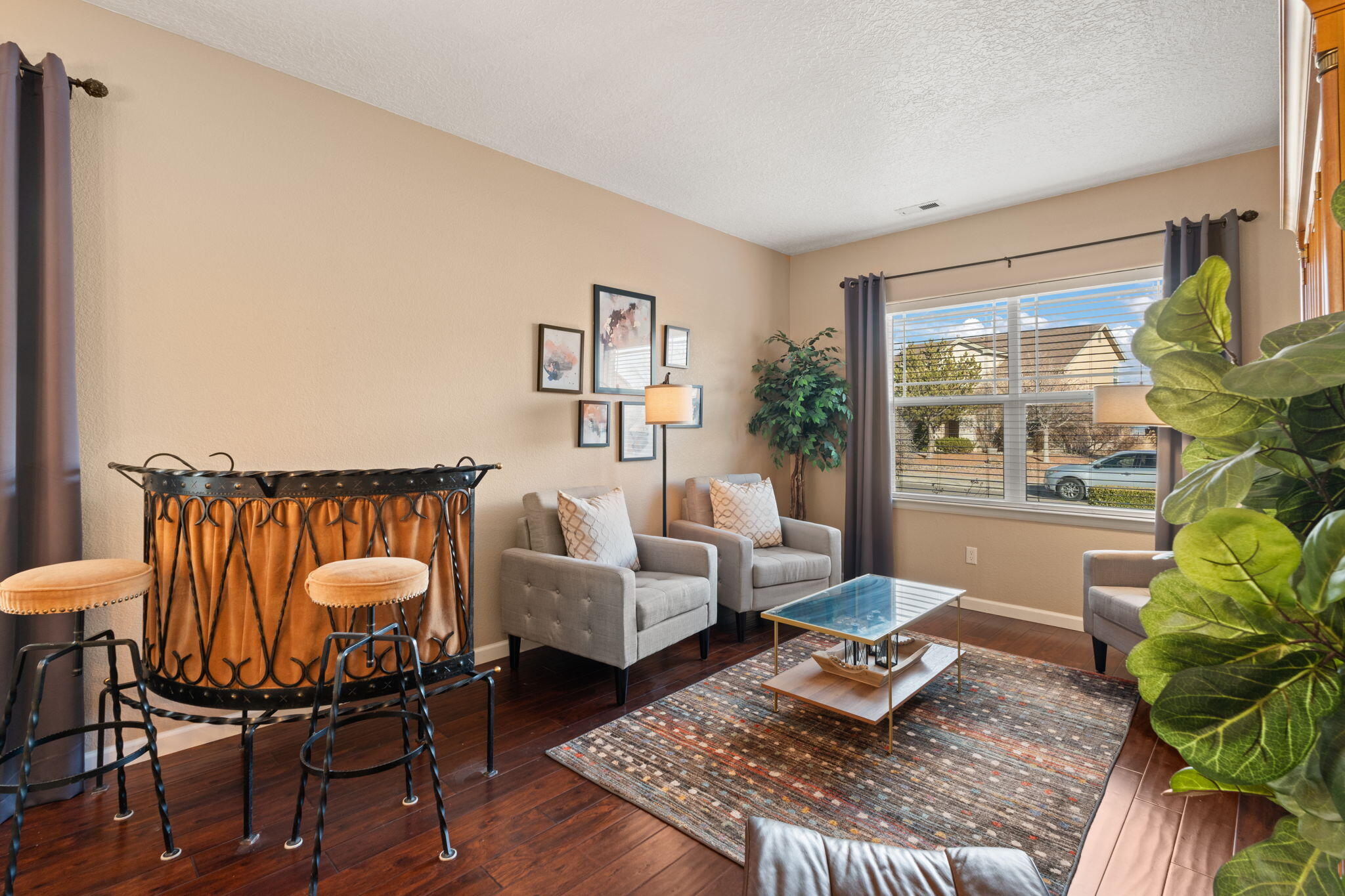 10019 Avenida Vista Sol NW