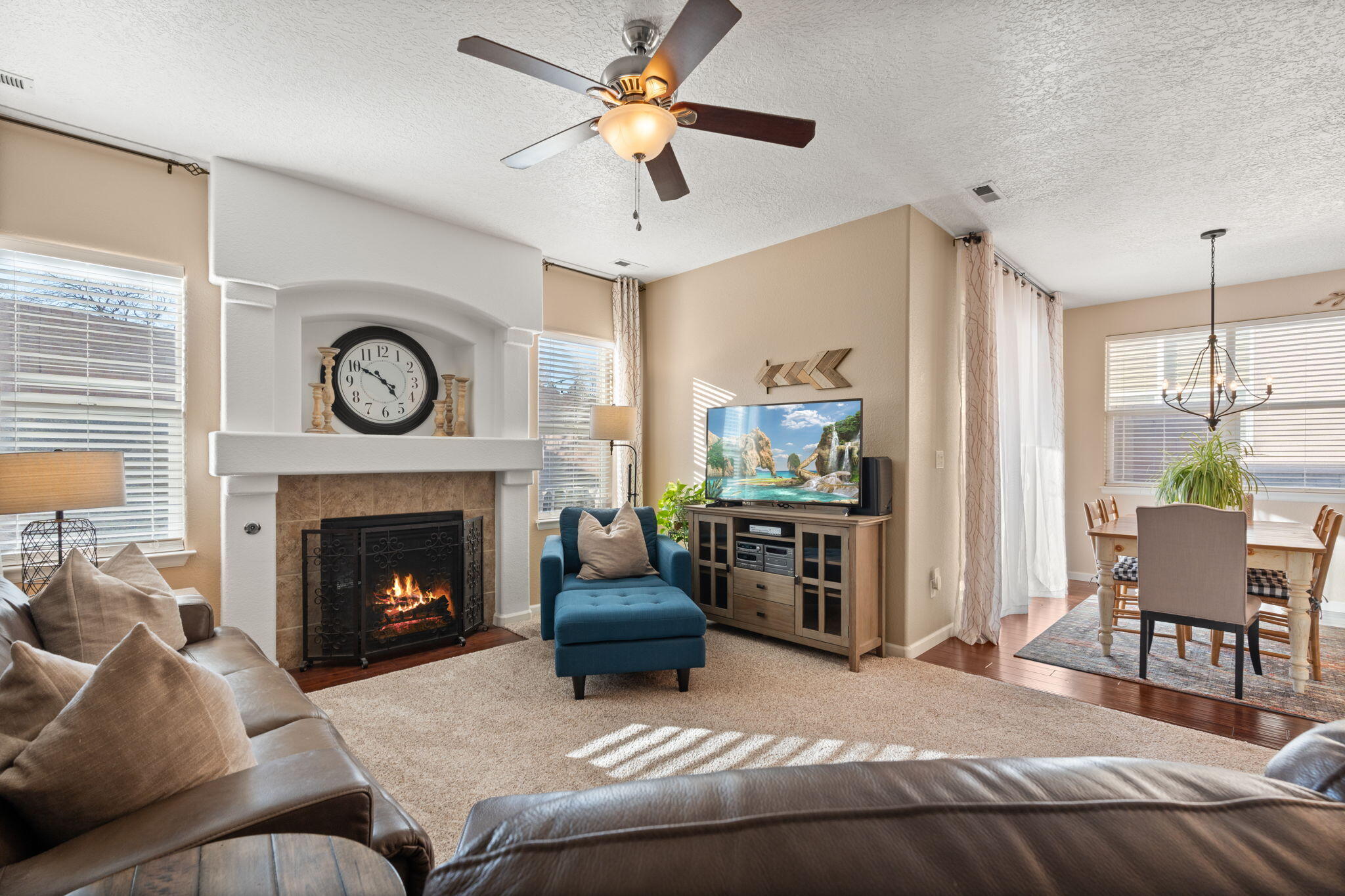 10019 Avenida Vista Sol NW