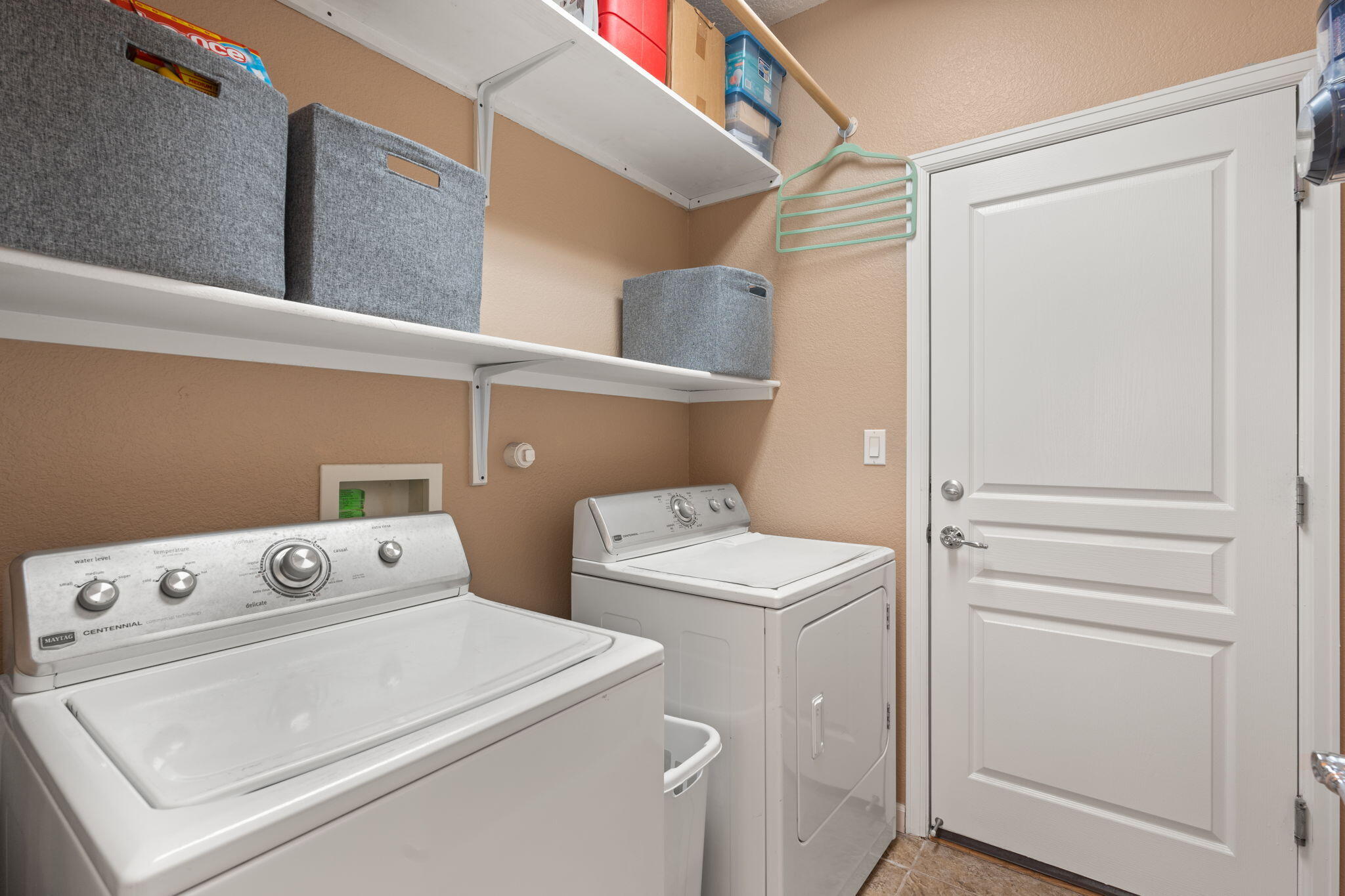 10019 Avenida Vista Sol NW