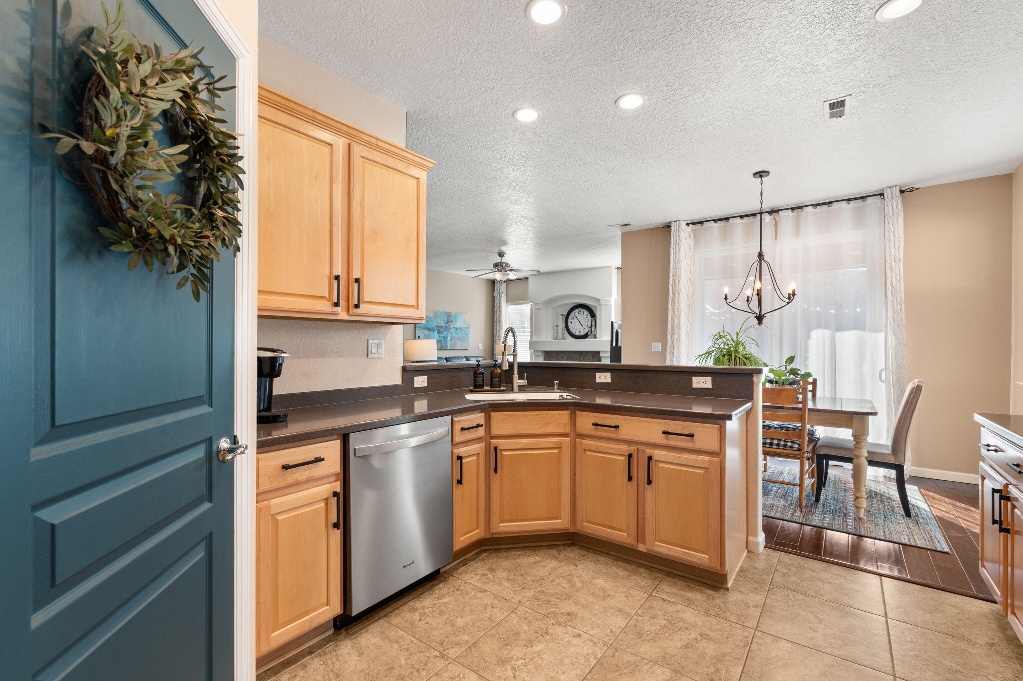 10019 Avenida Vista Sol NW