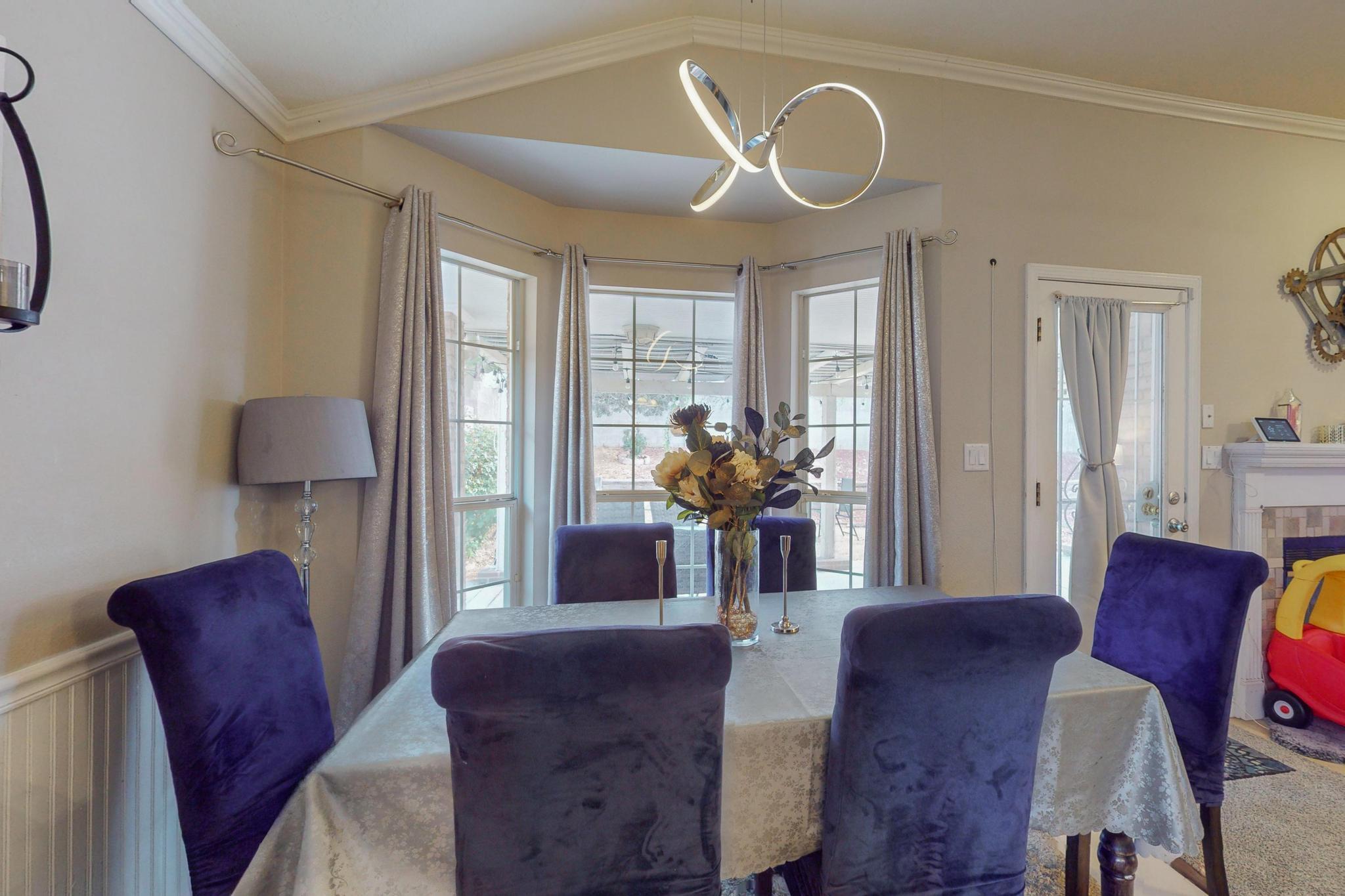 820 BRYCE CANYON Street SE