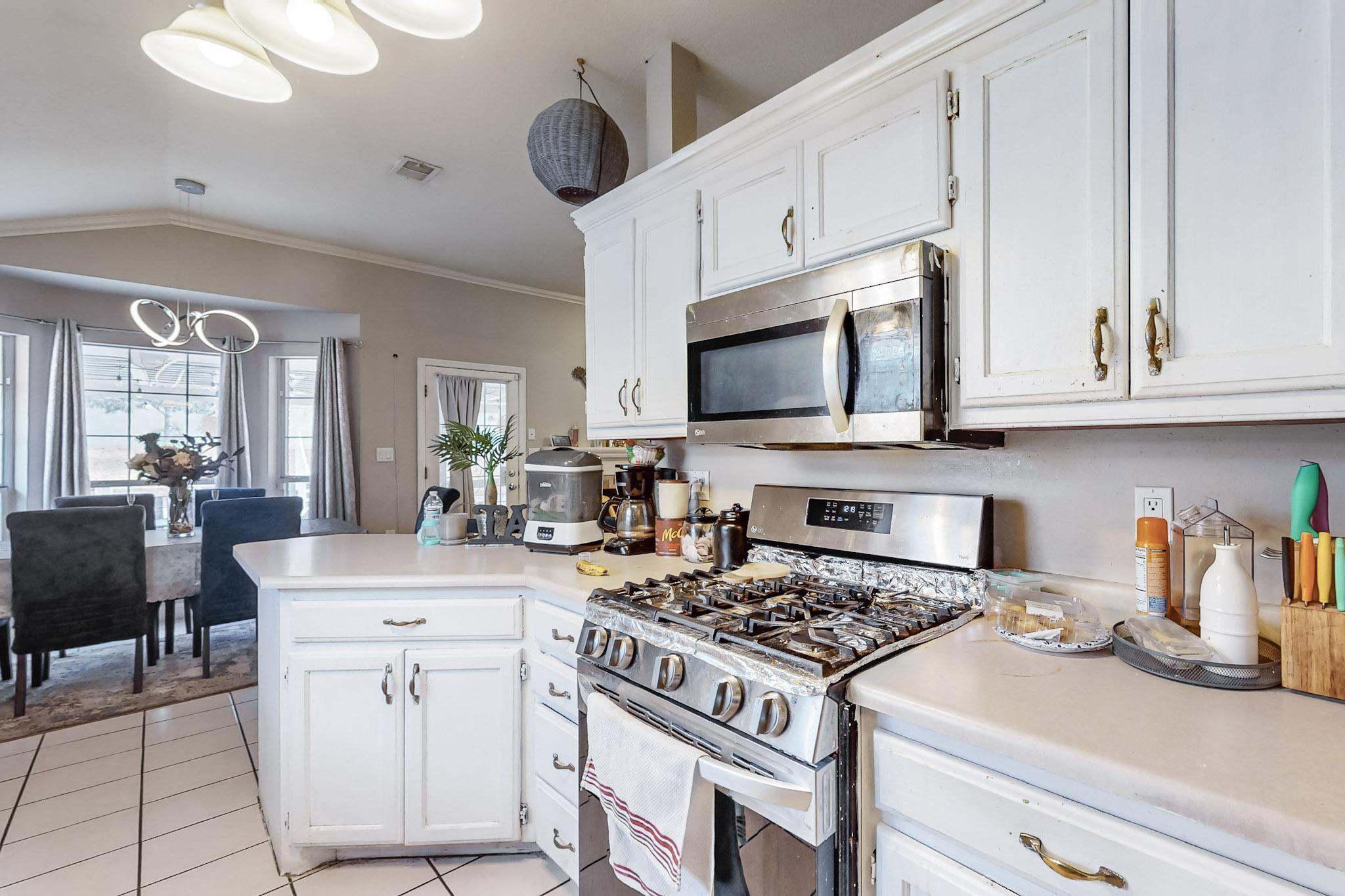 820 BRYCE CANYON Street SE