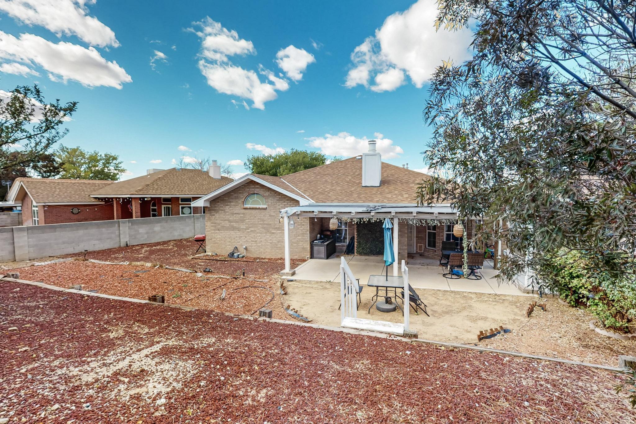 820 BRYCE CANYON Street SE