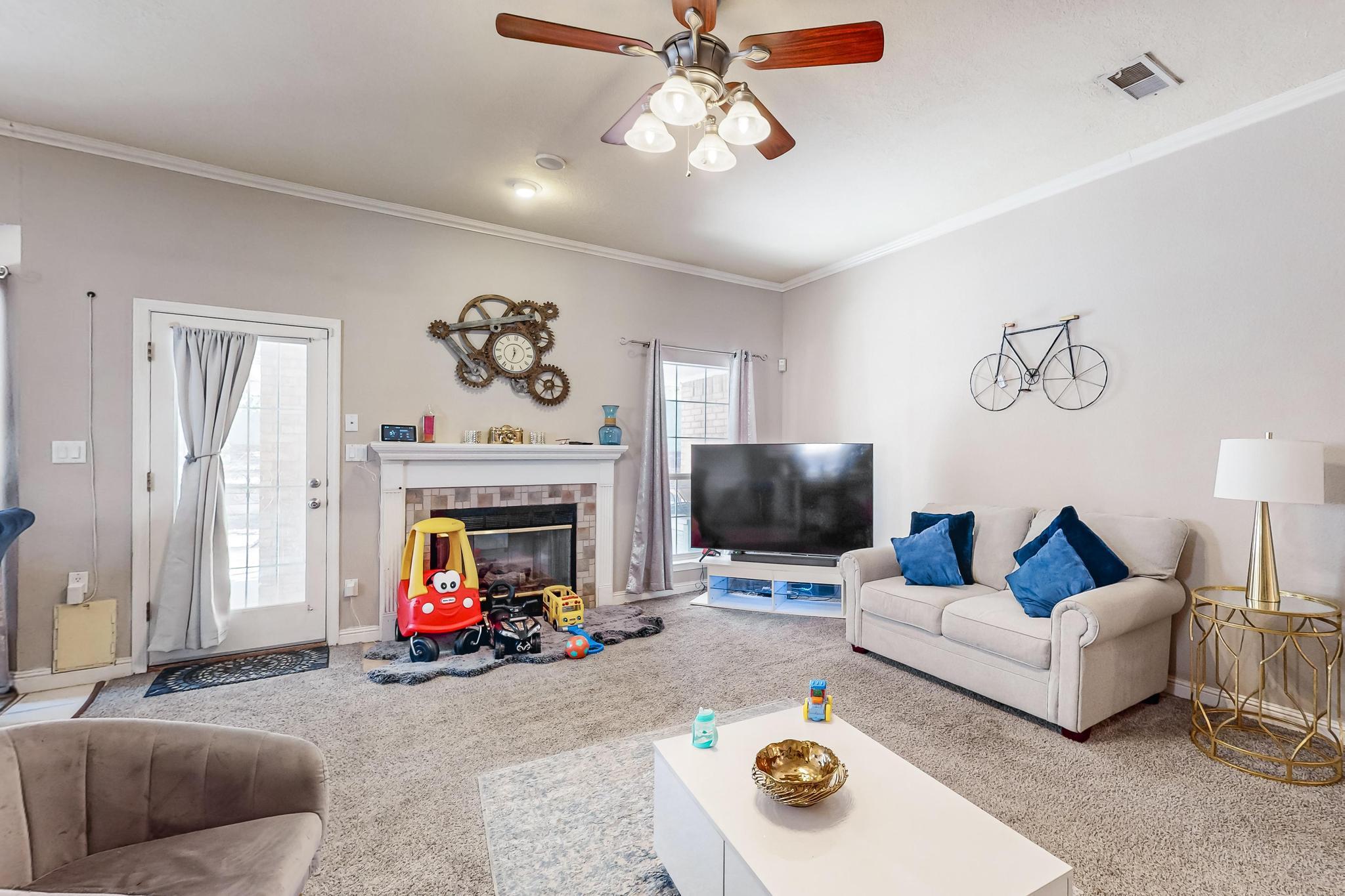 820 BRYCE CANYON Street SE