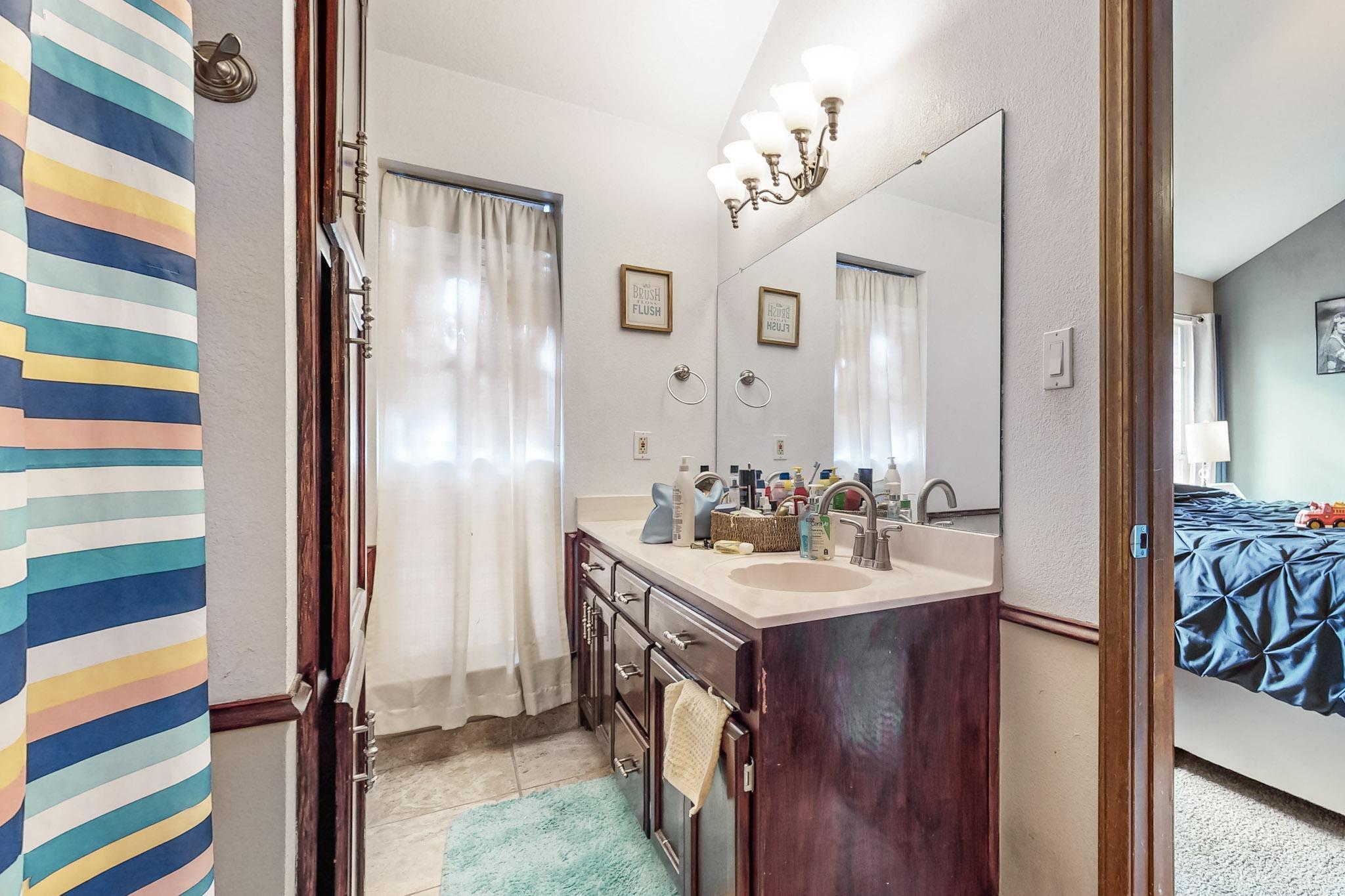 820 BRYCE CANYON Street SE