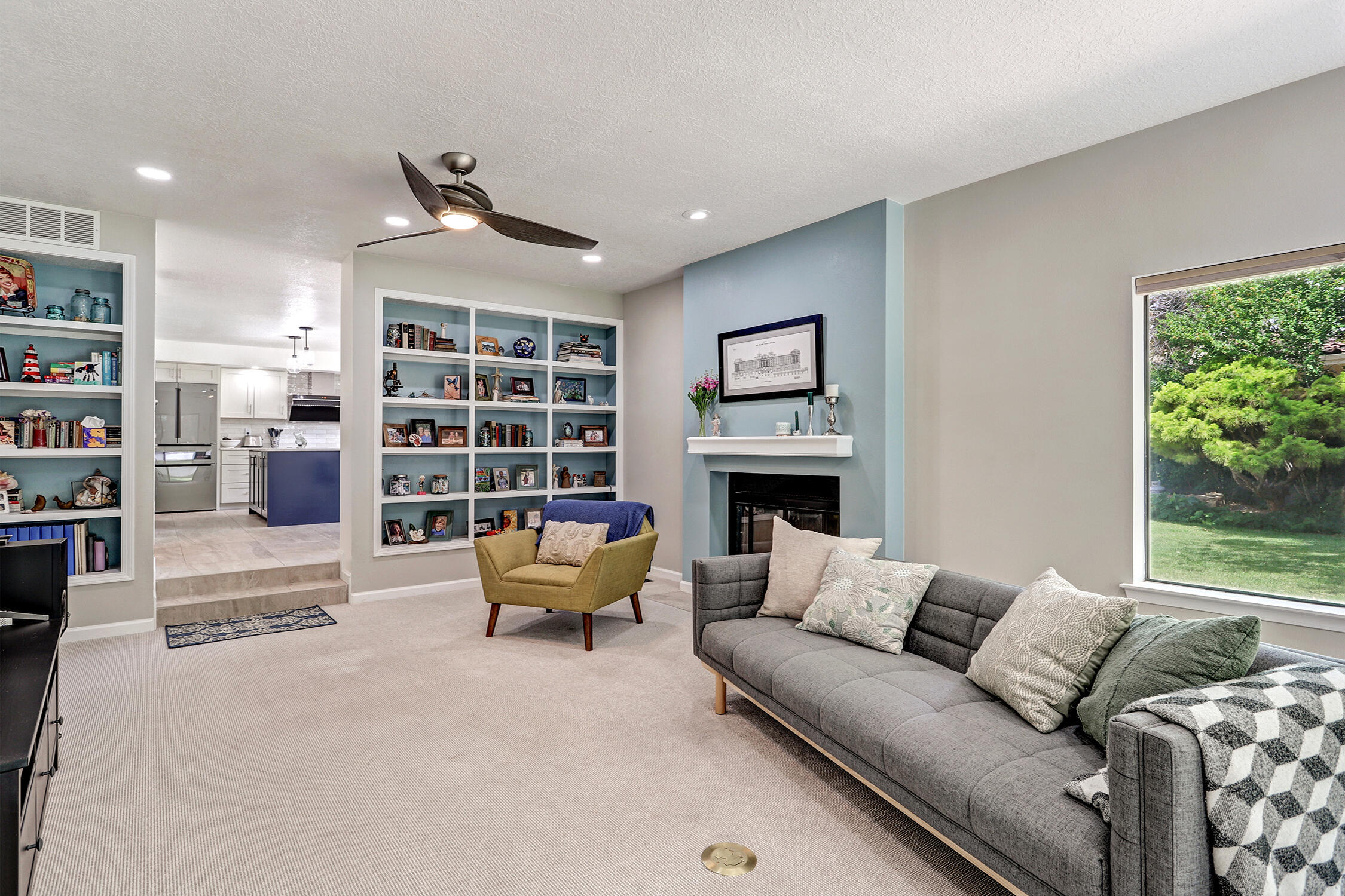 6612 BEAU CHENE NE