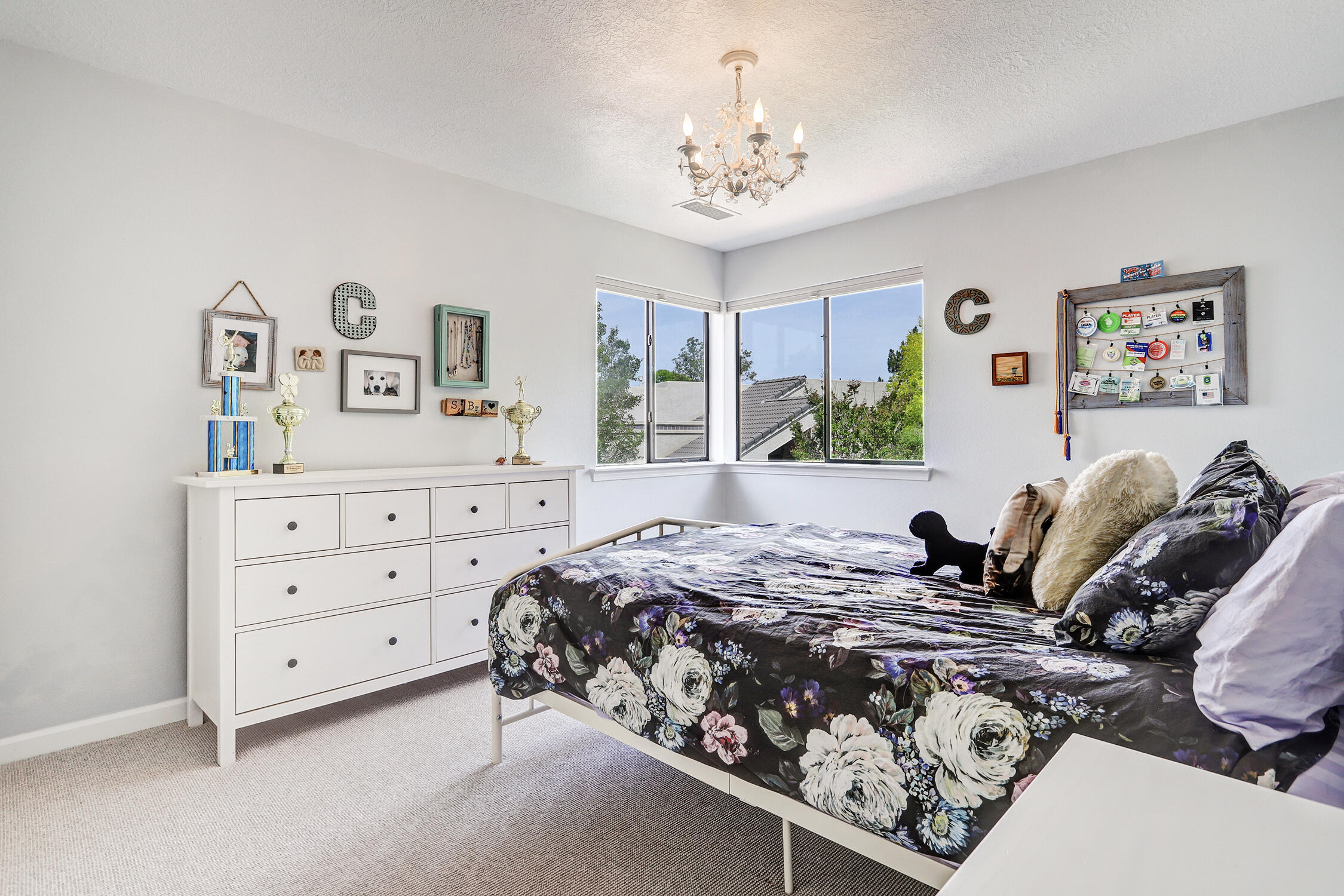 6612 BEAU CHENE NE