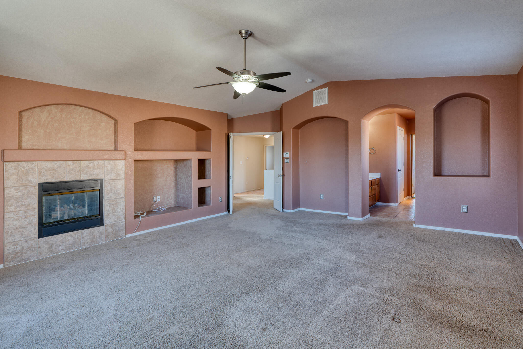 713 PLAYFUL MEADOWS Circle NE