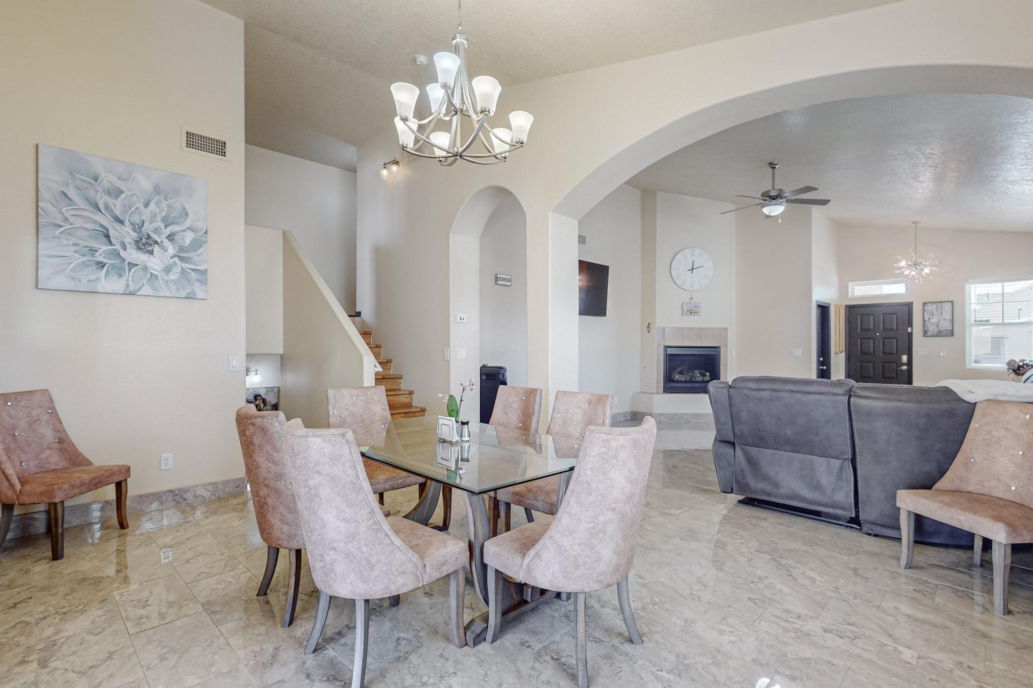 1124 REYNOSA Loop SE