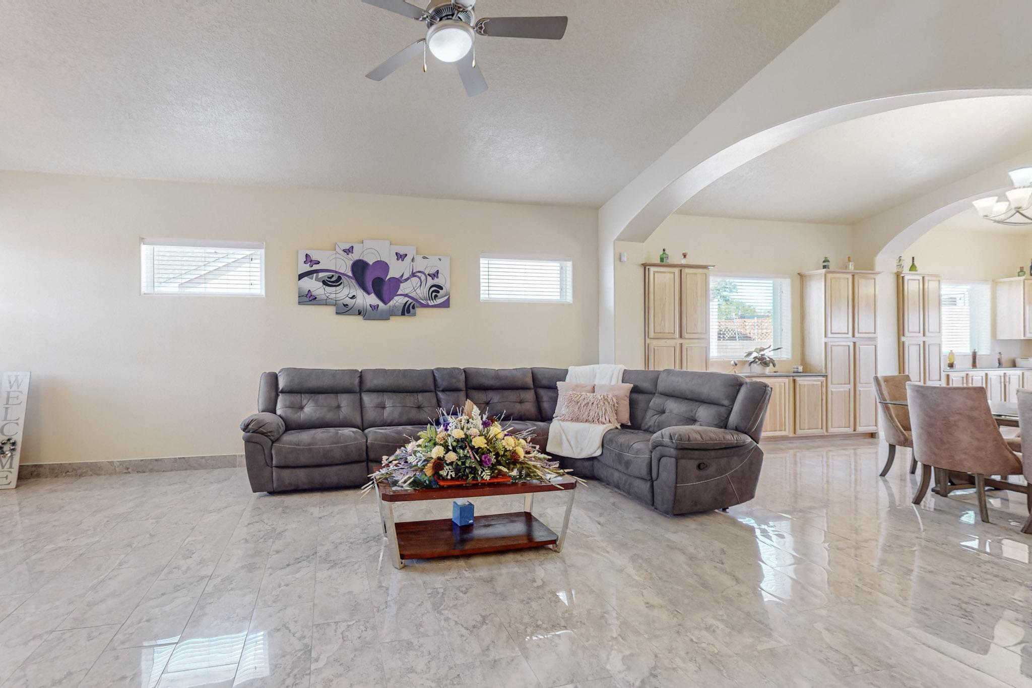 1124 REYNOSA Loop SE